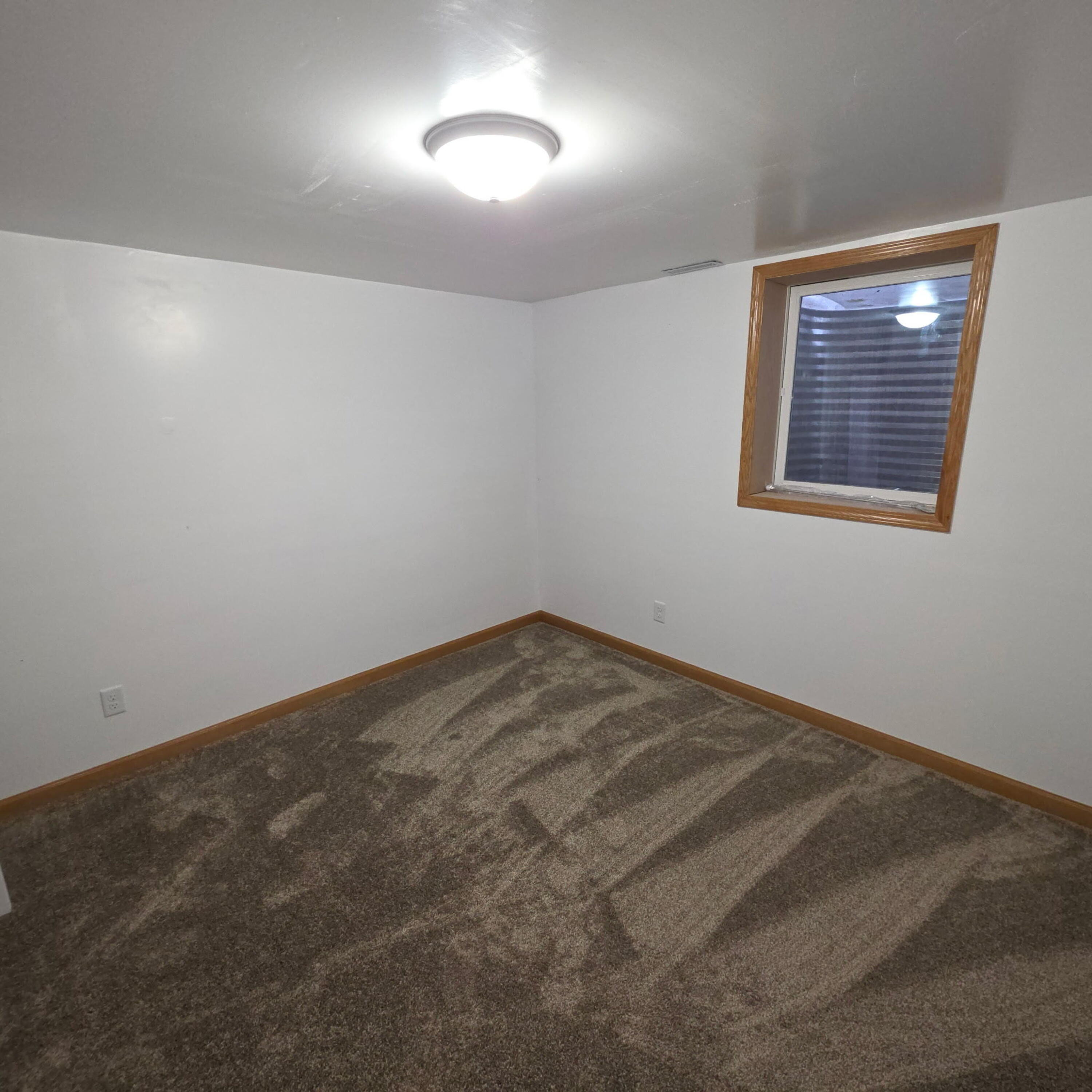 211 W 15th Ave