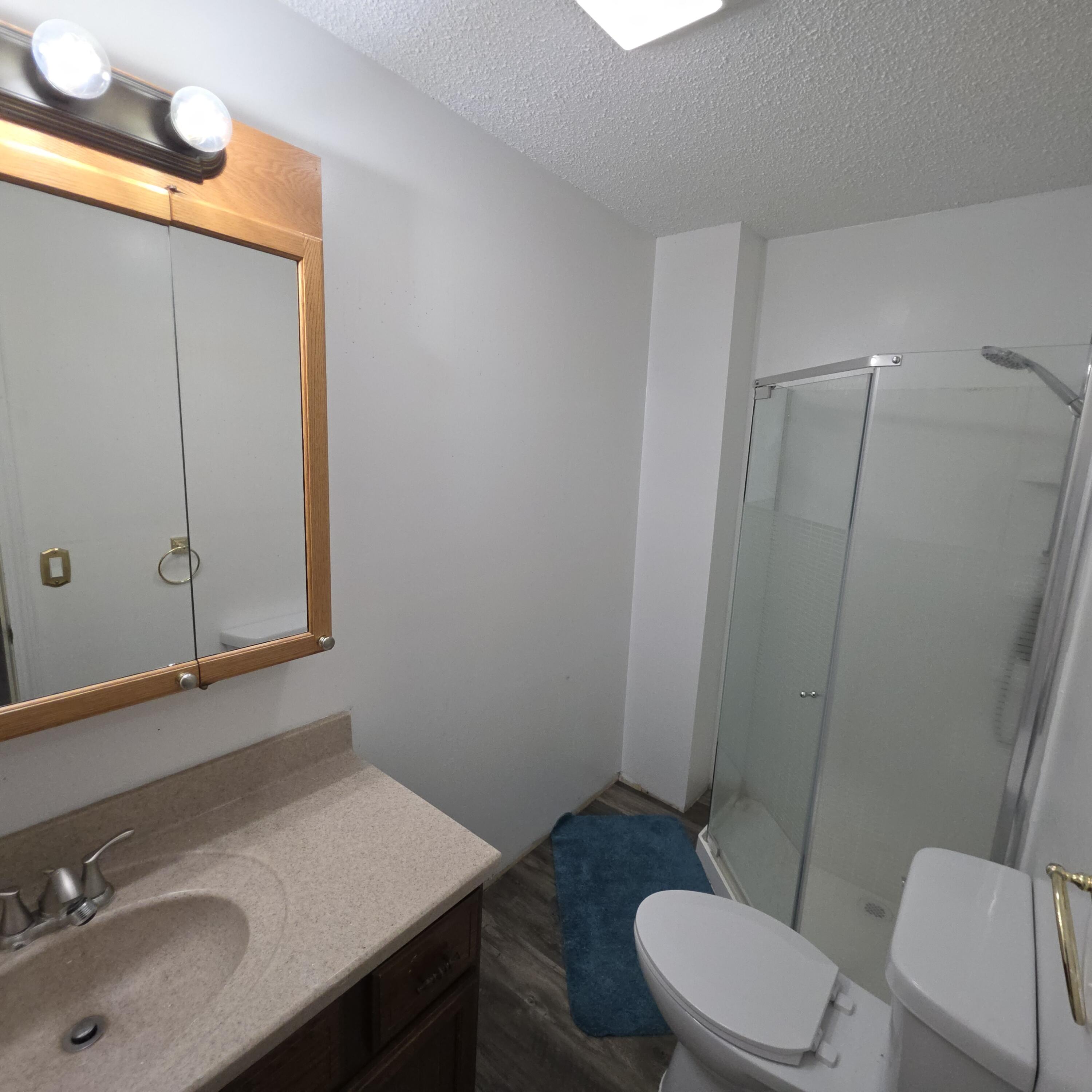 211 W 15th Ave