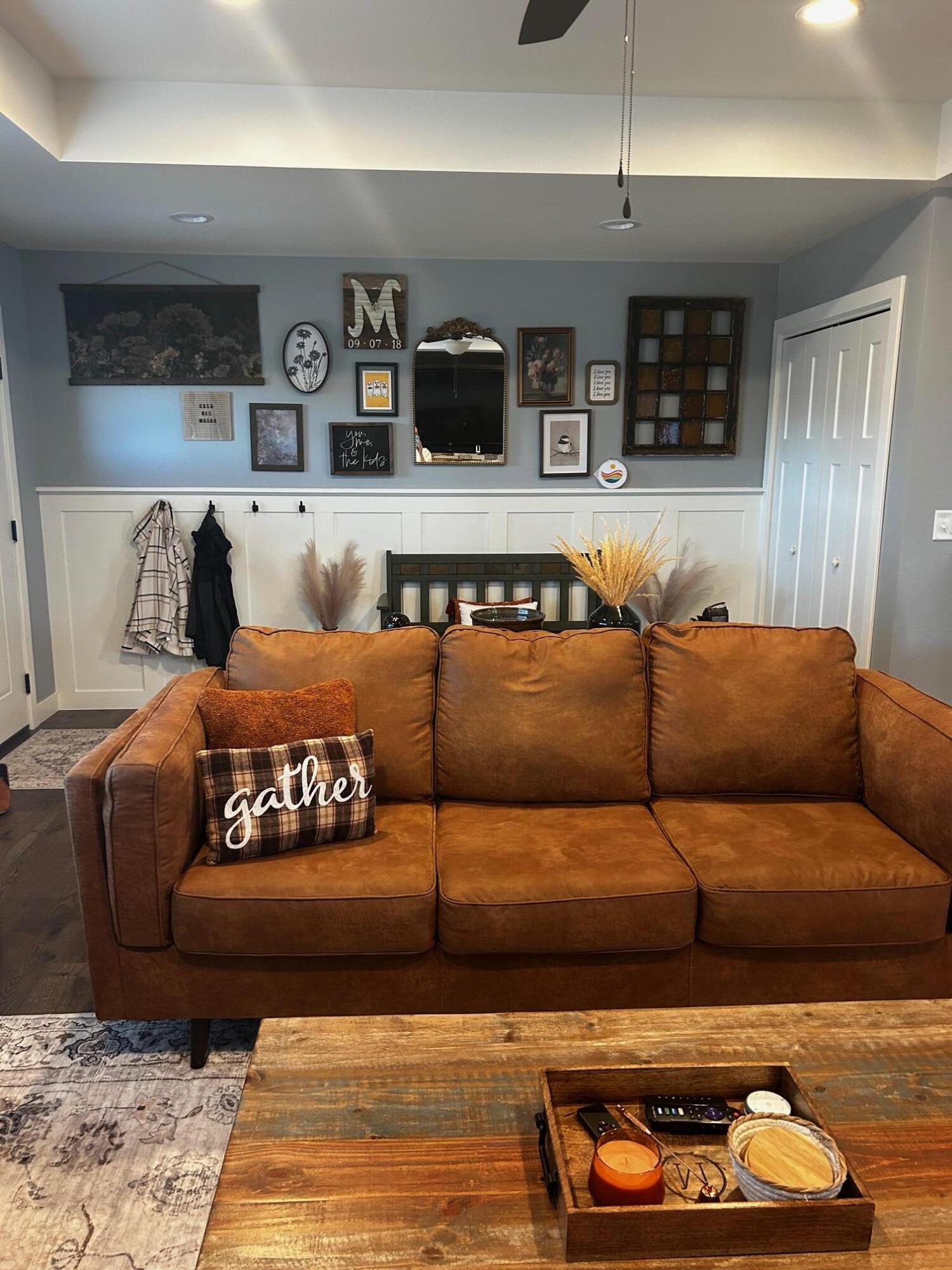 1528 Country Dr