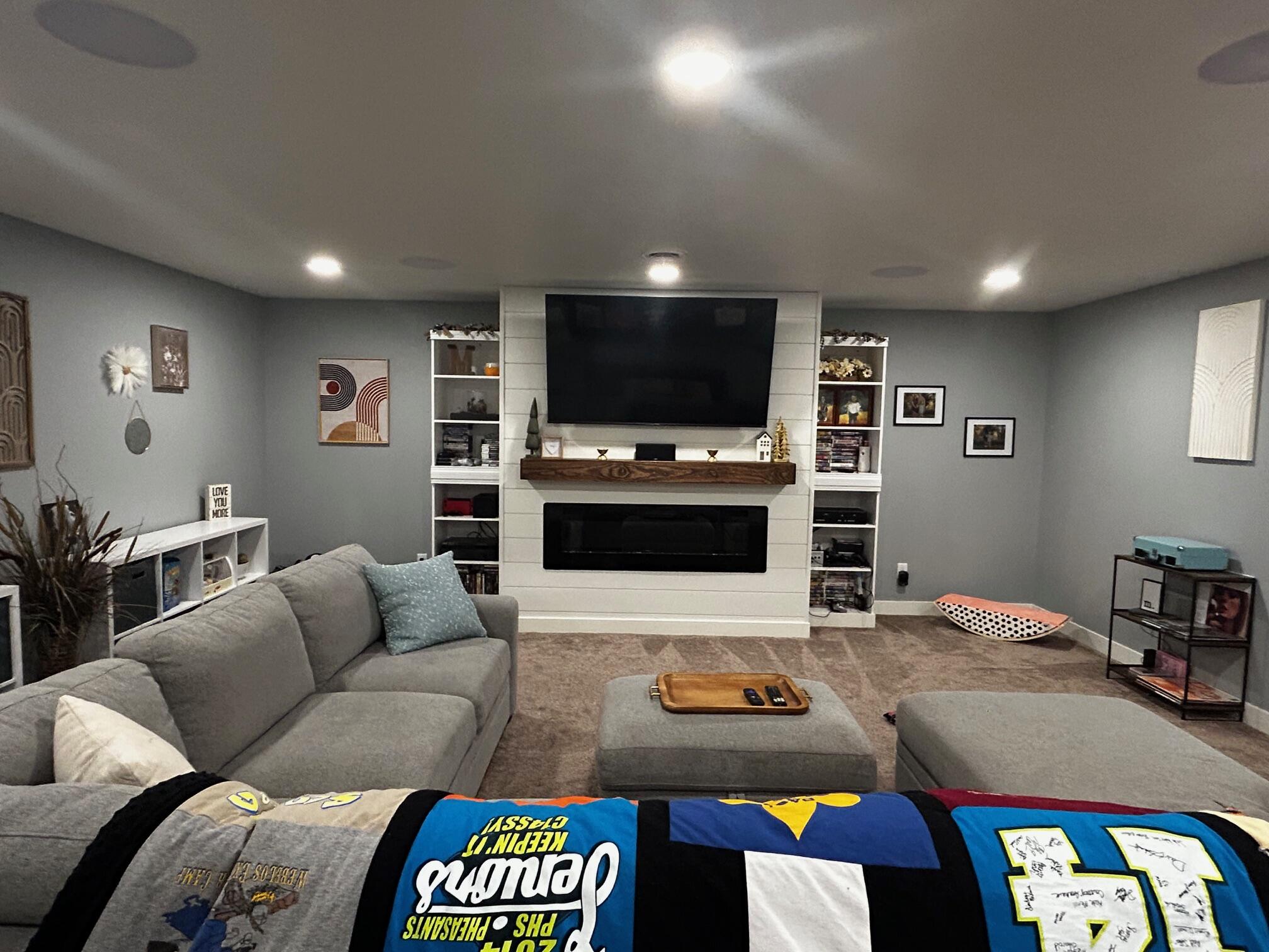 1528 Country Dr