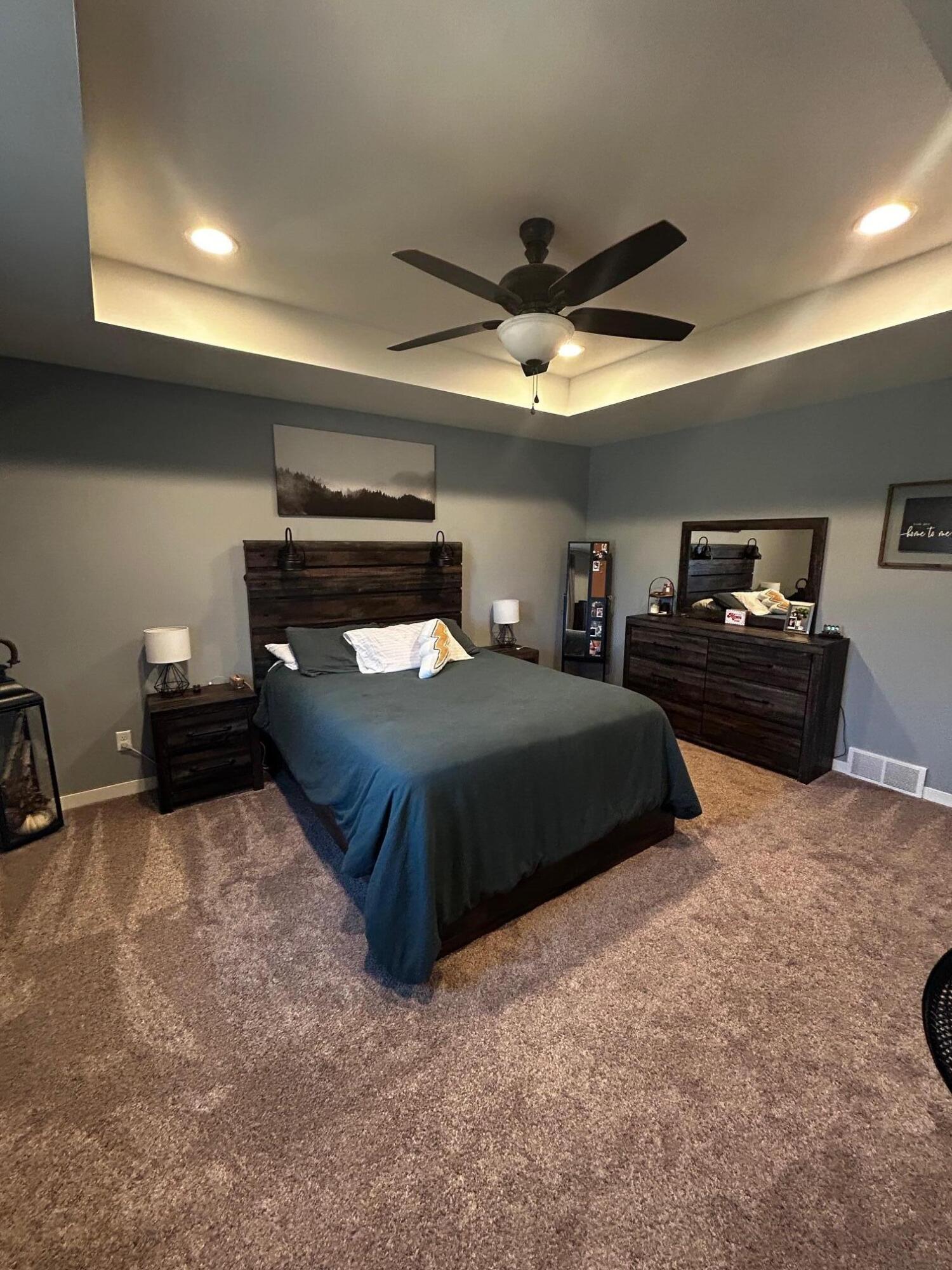 1528 Country Dr
