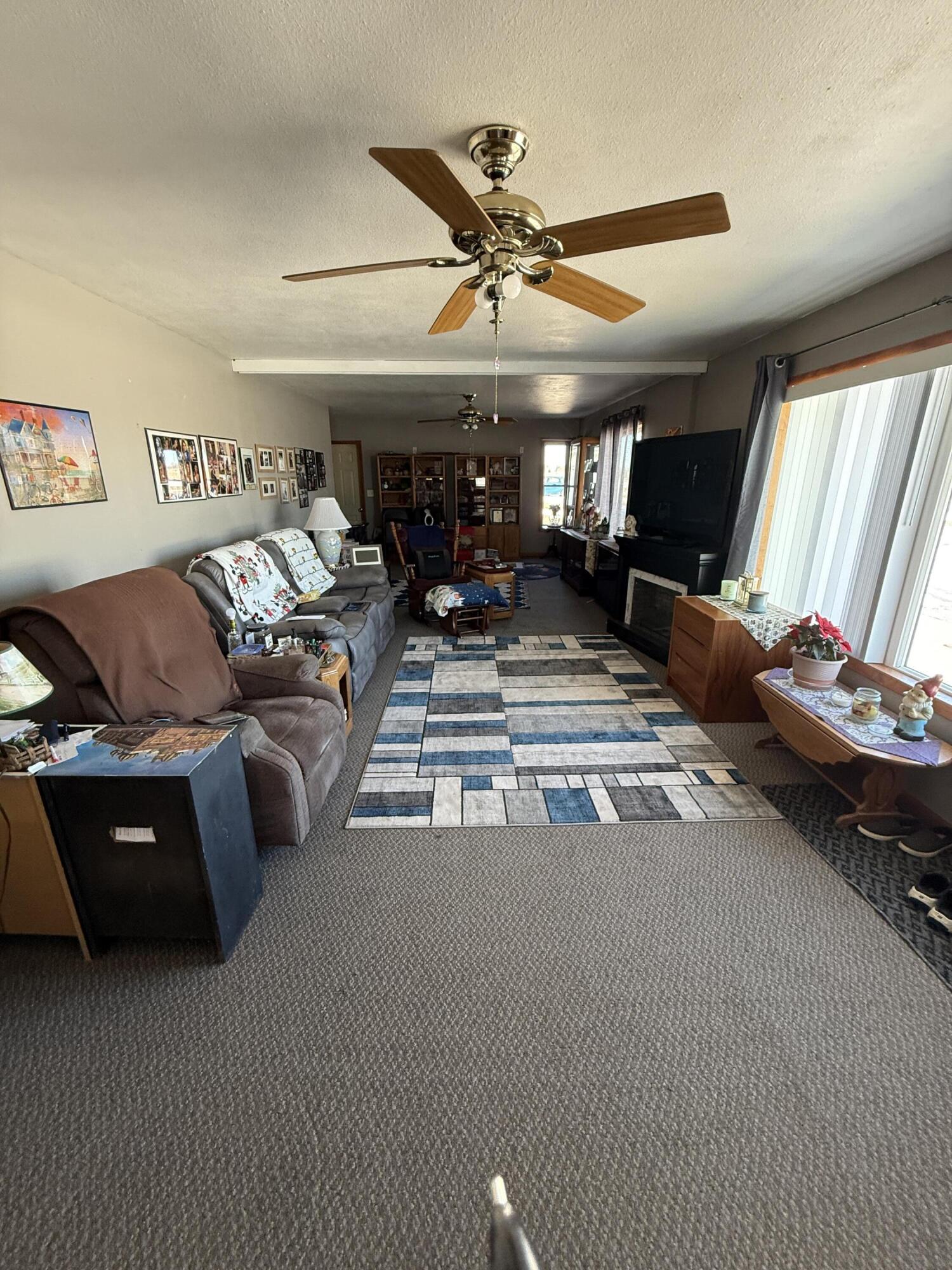 26489-493 Hwy 37