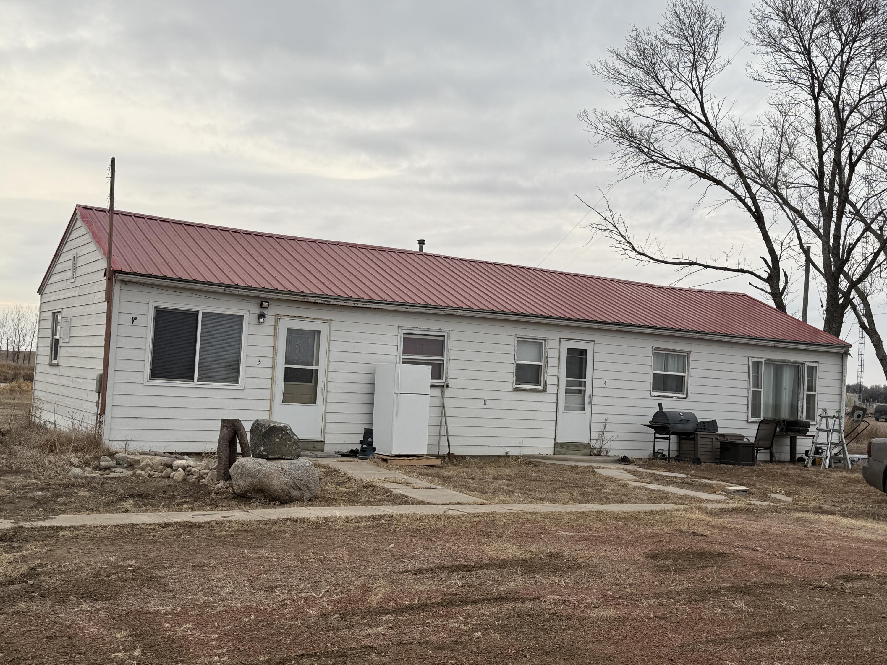 26489-493 Hwy 37