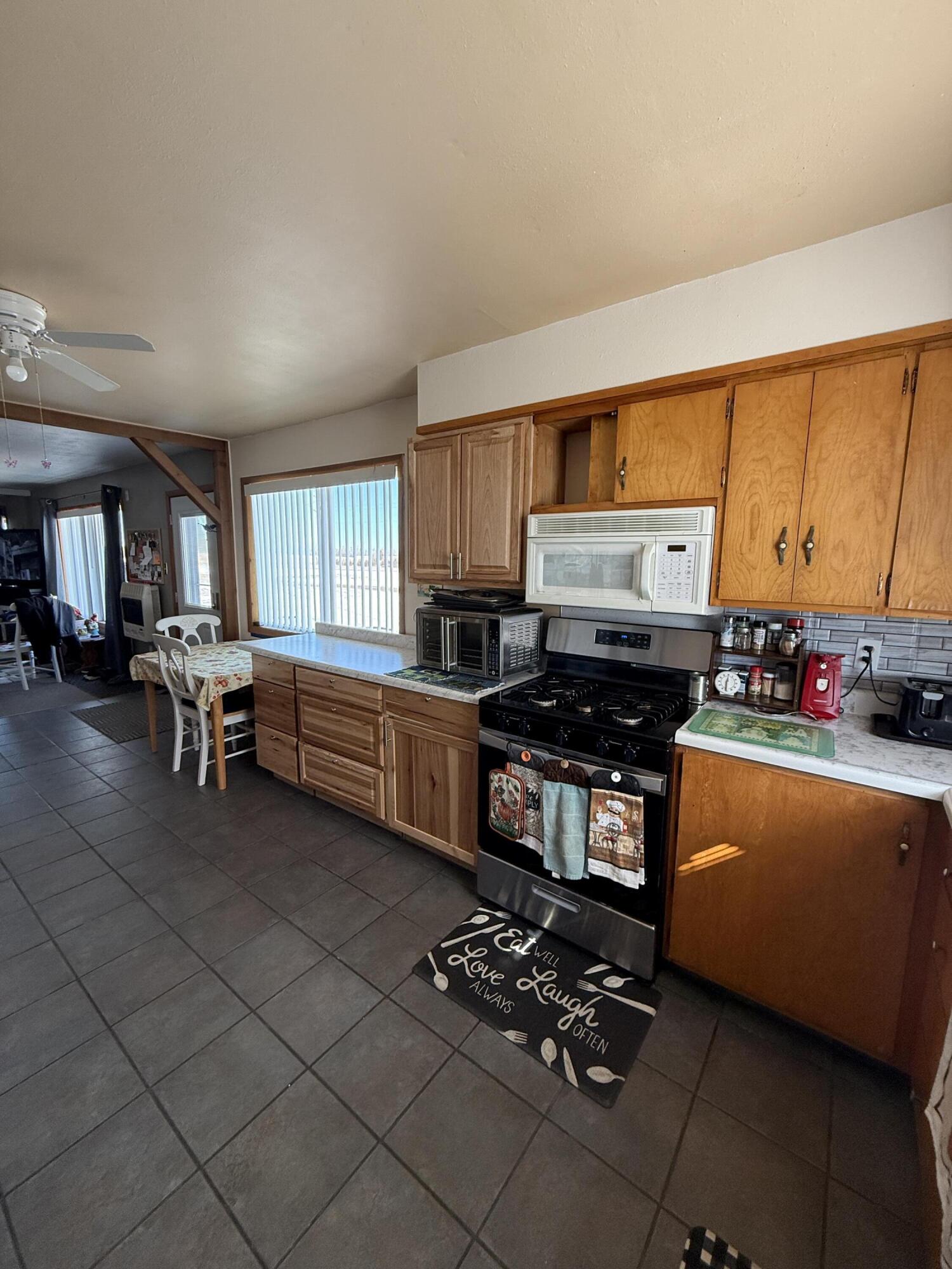 26489-493 Hwy 37