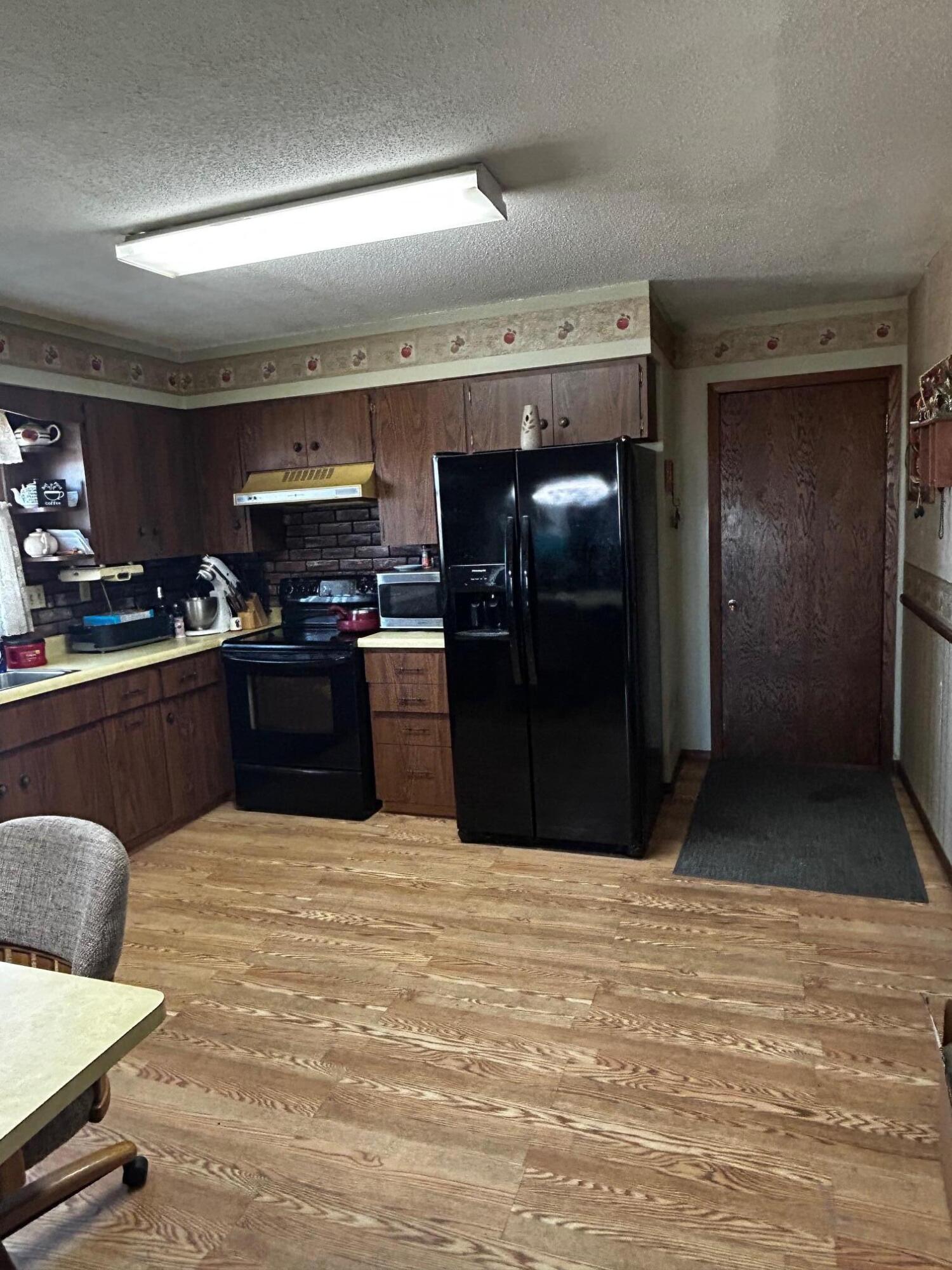 319 E North County Rd