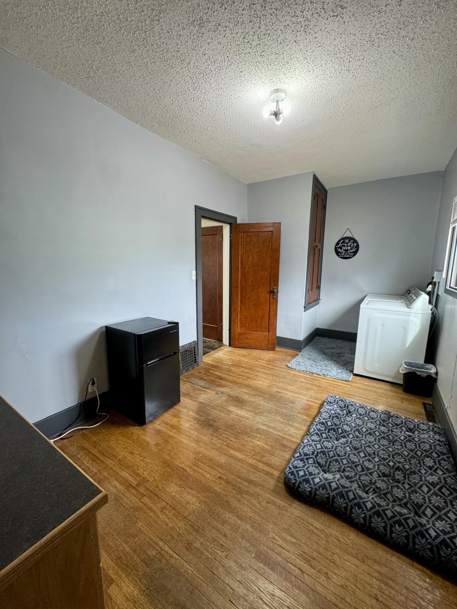 708 E Hanson