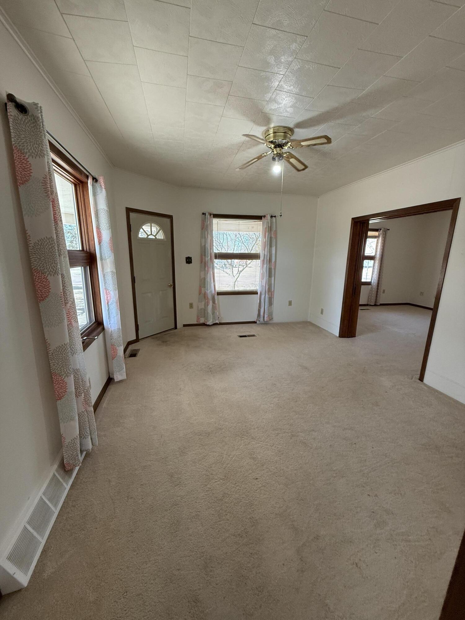 618 N Fuller