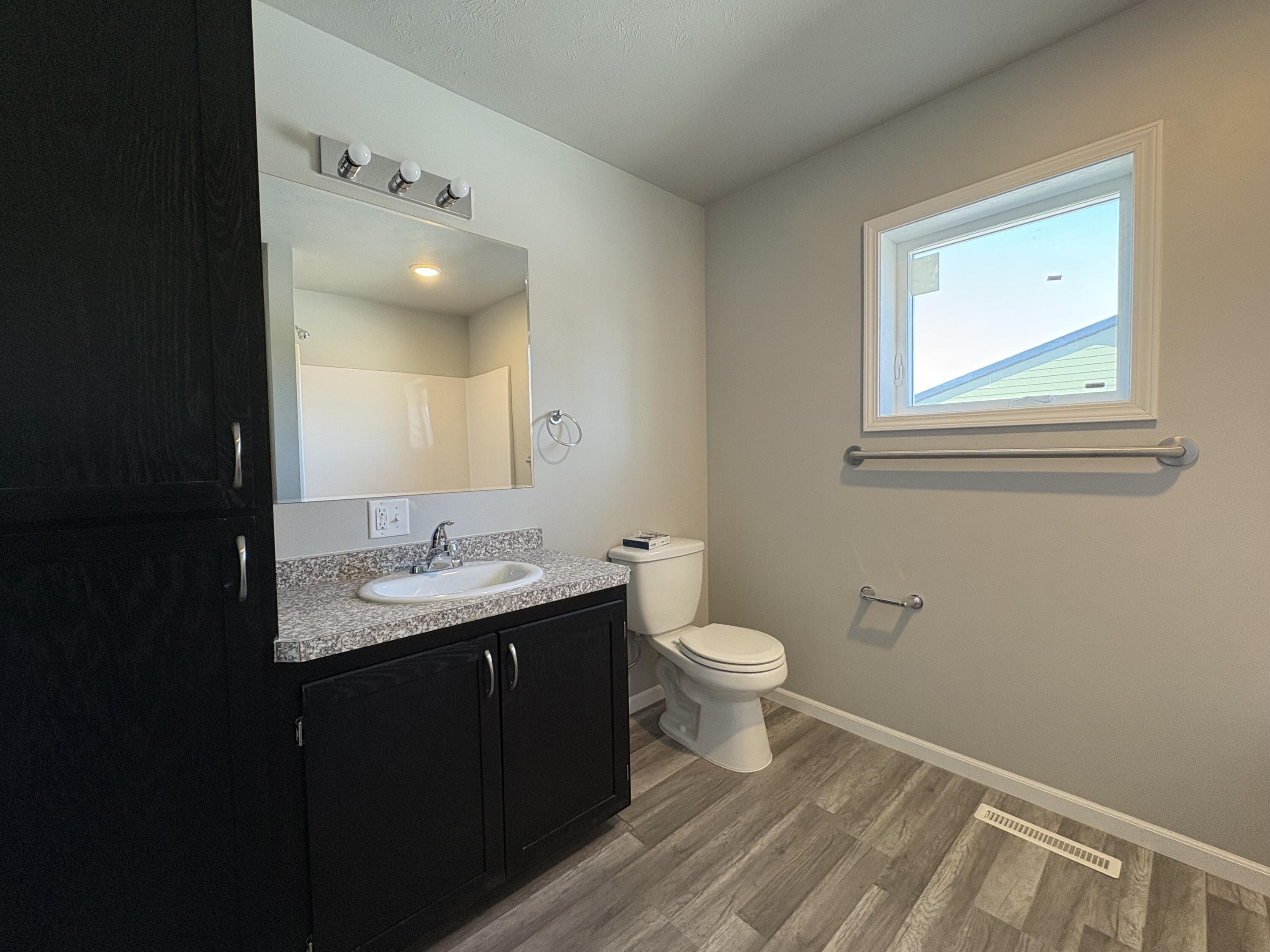 1152 Woods Cir