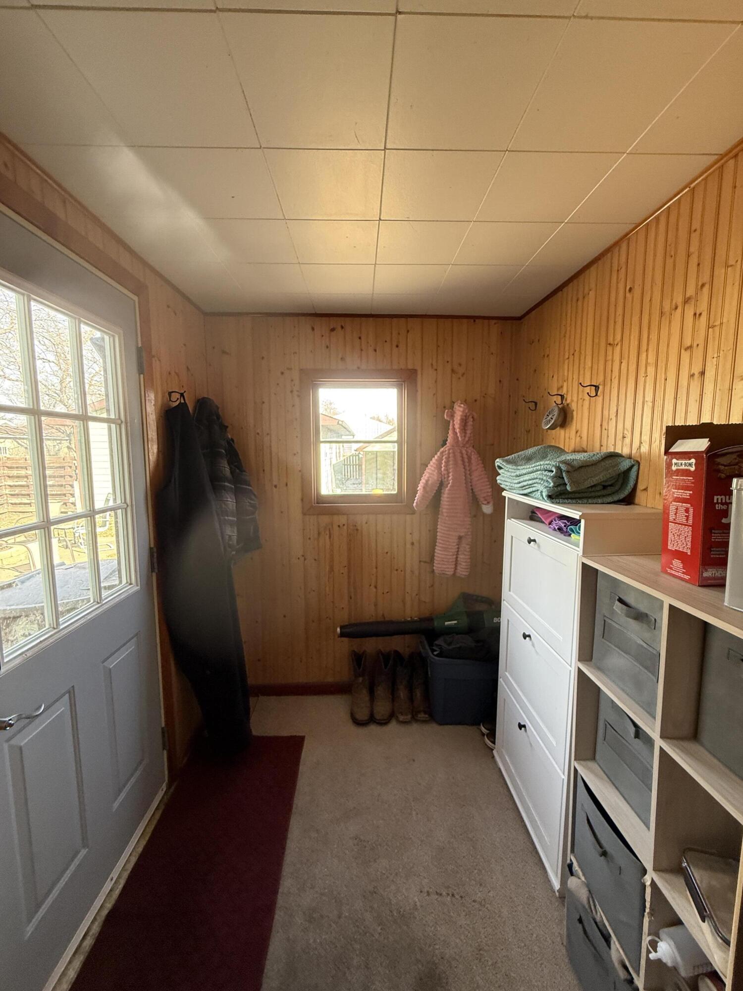 220 W 10th Ave