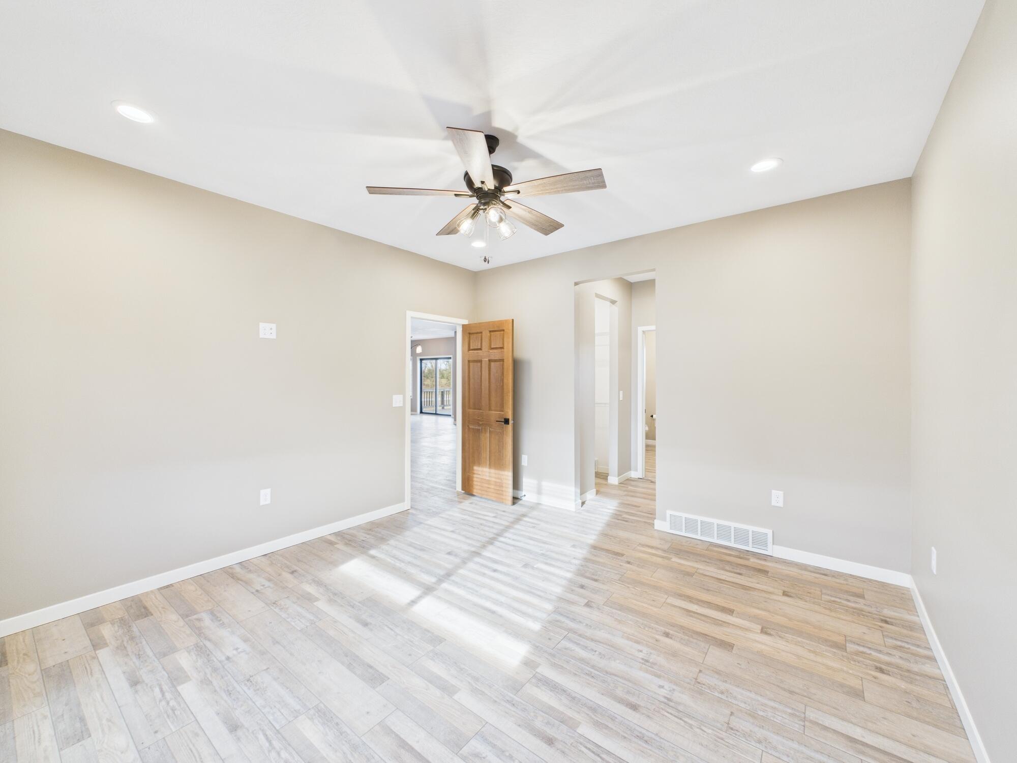 610 S Byron Blvd