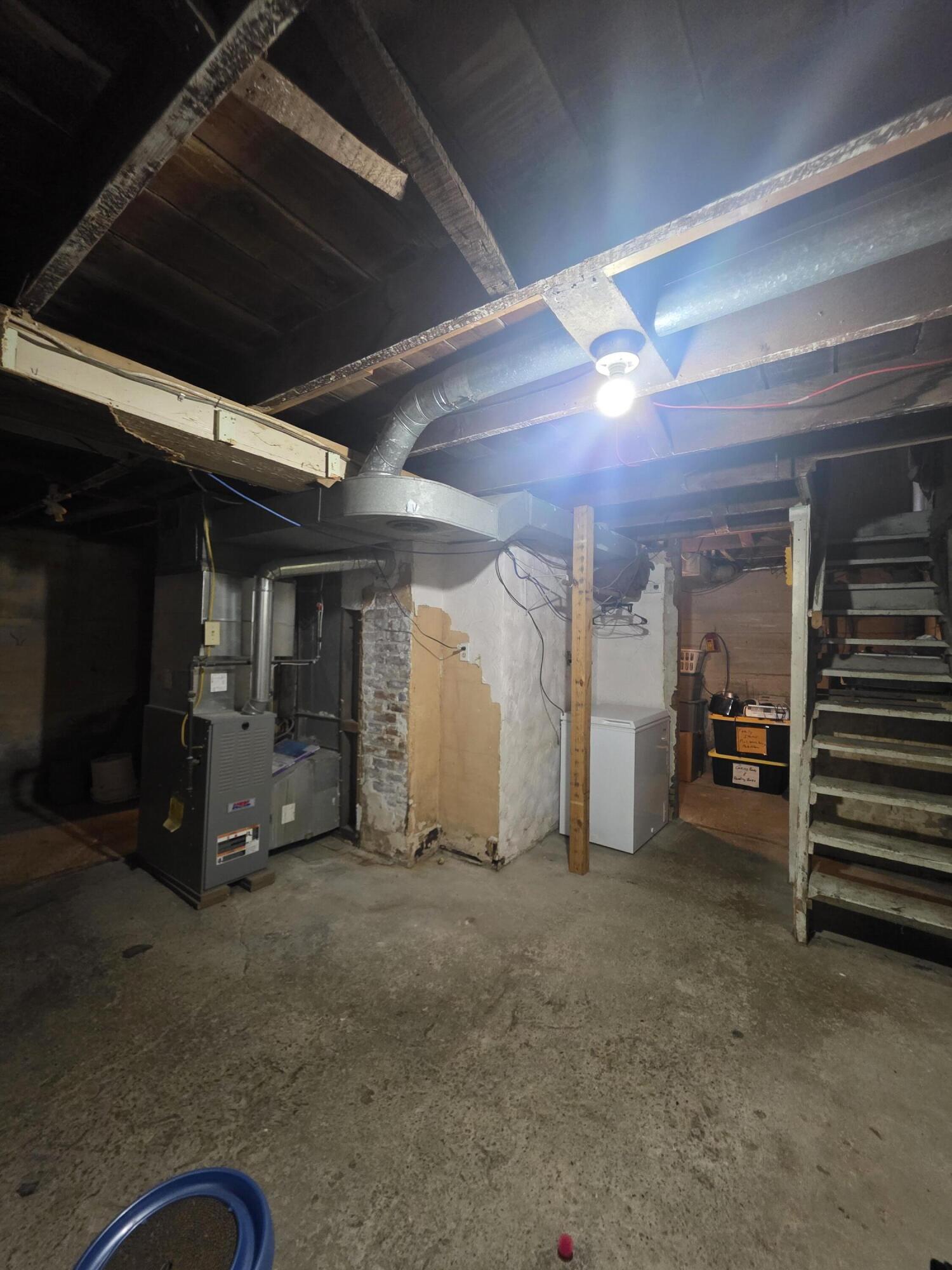 116 N Ohlman St