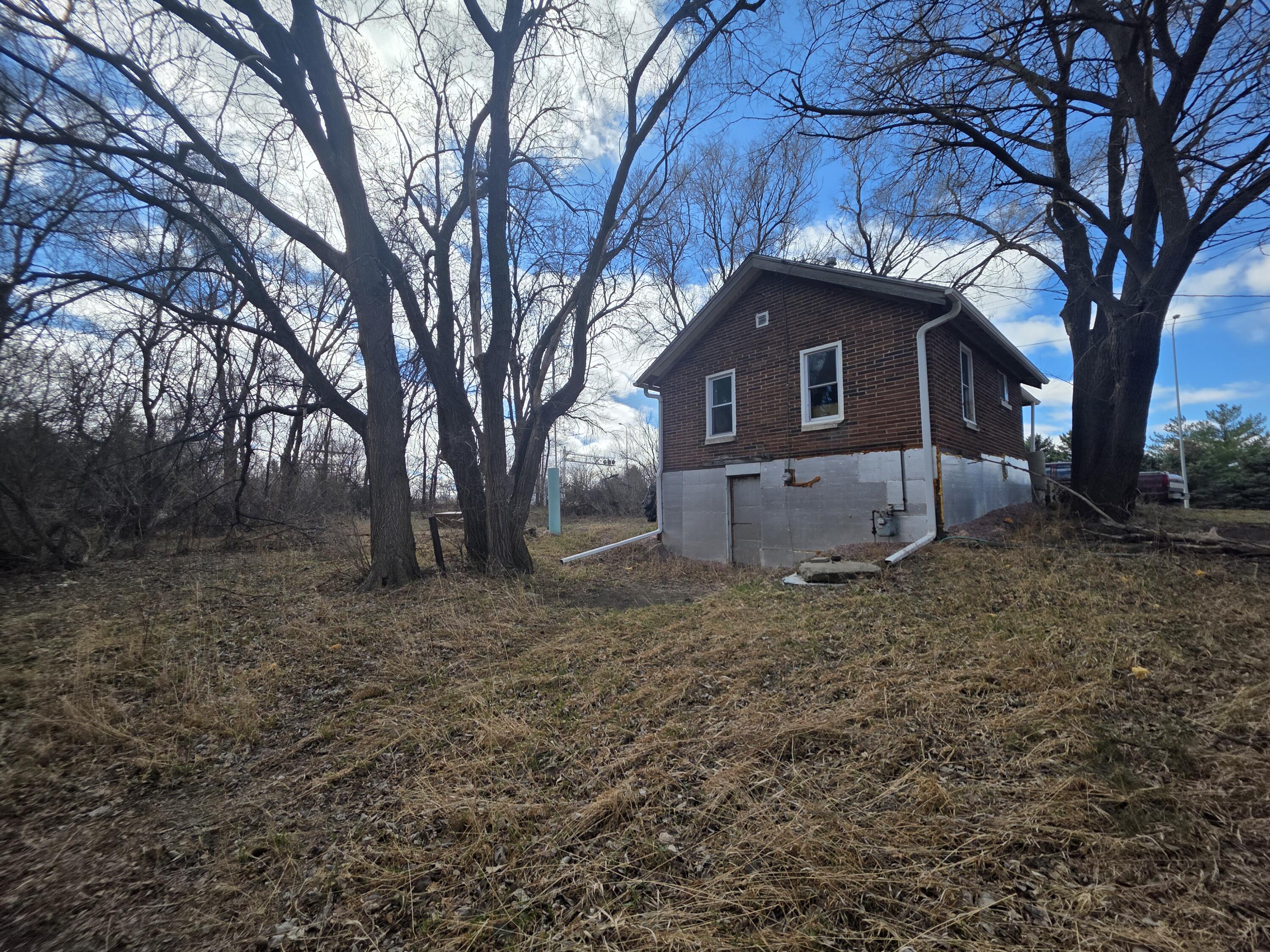 116 N Ohlman St