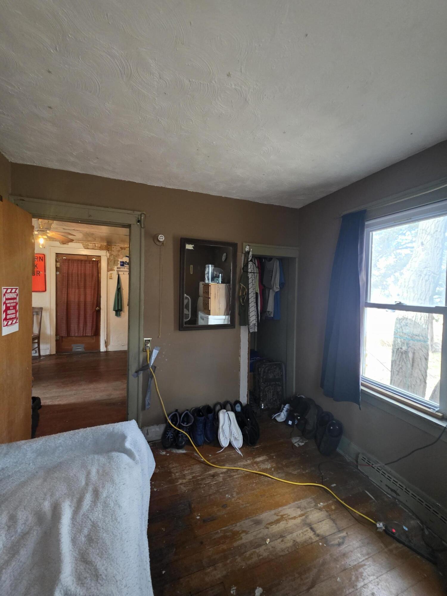 116 N Ohlman St