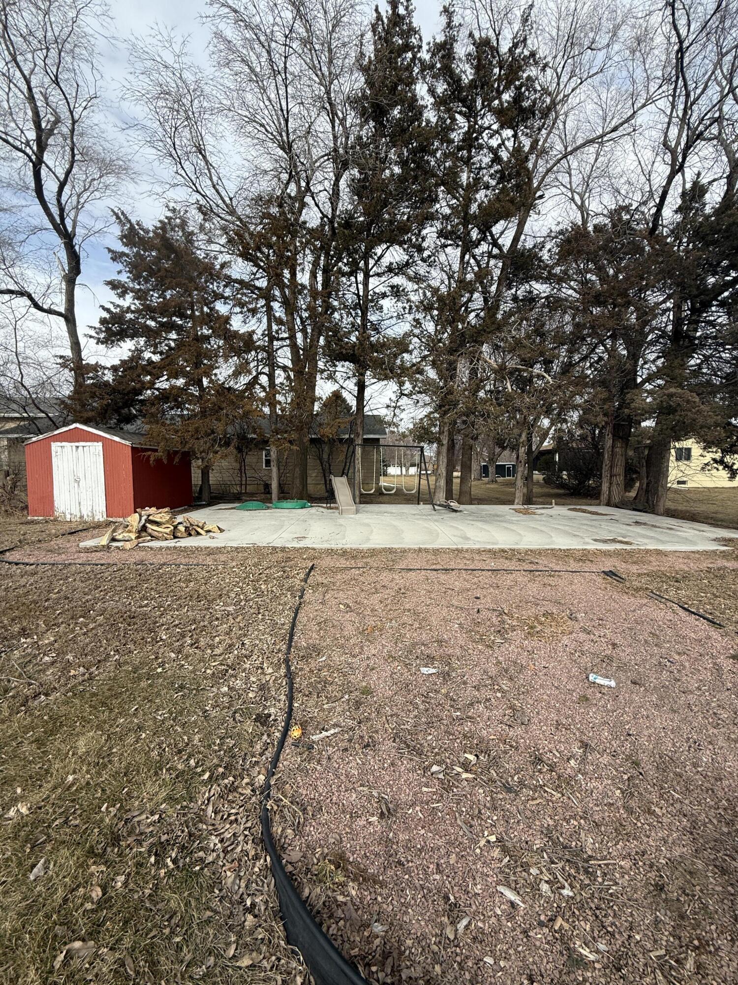 210 2nd St