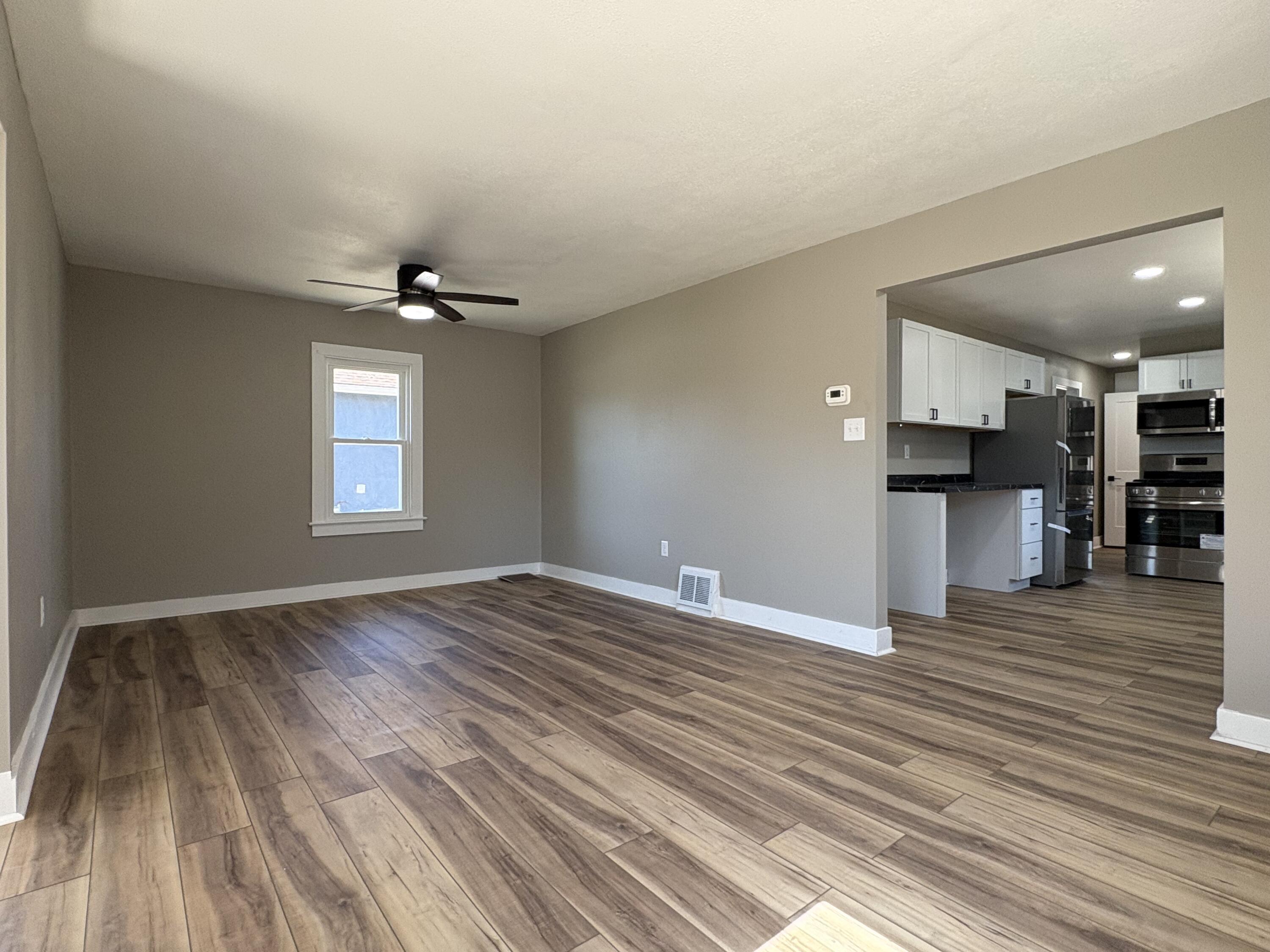 318 W 12th Ave