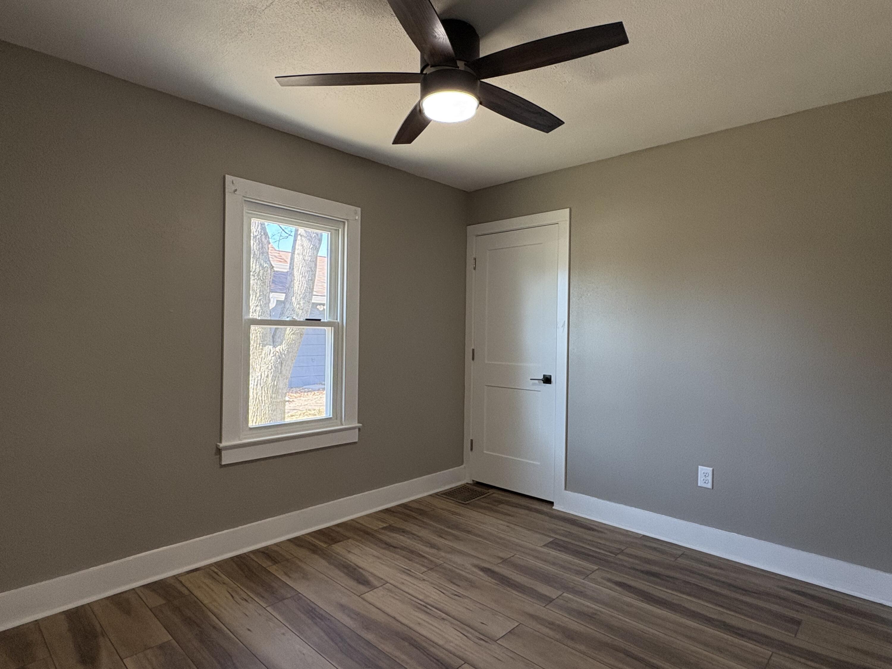 318 W 12th Ave