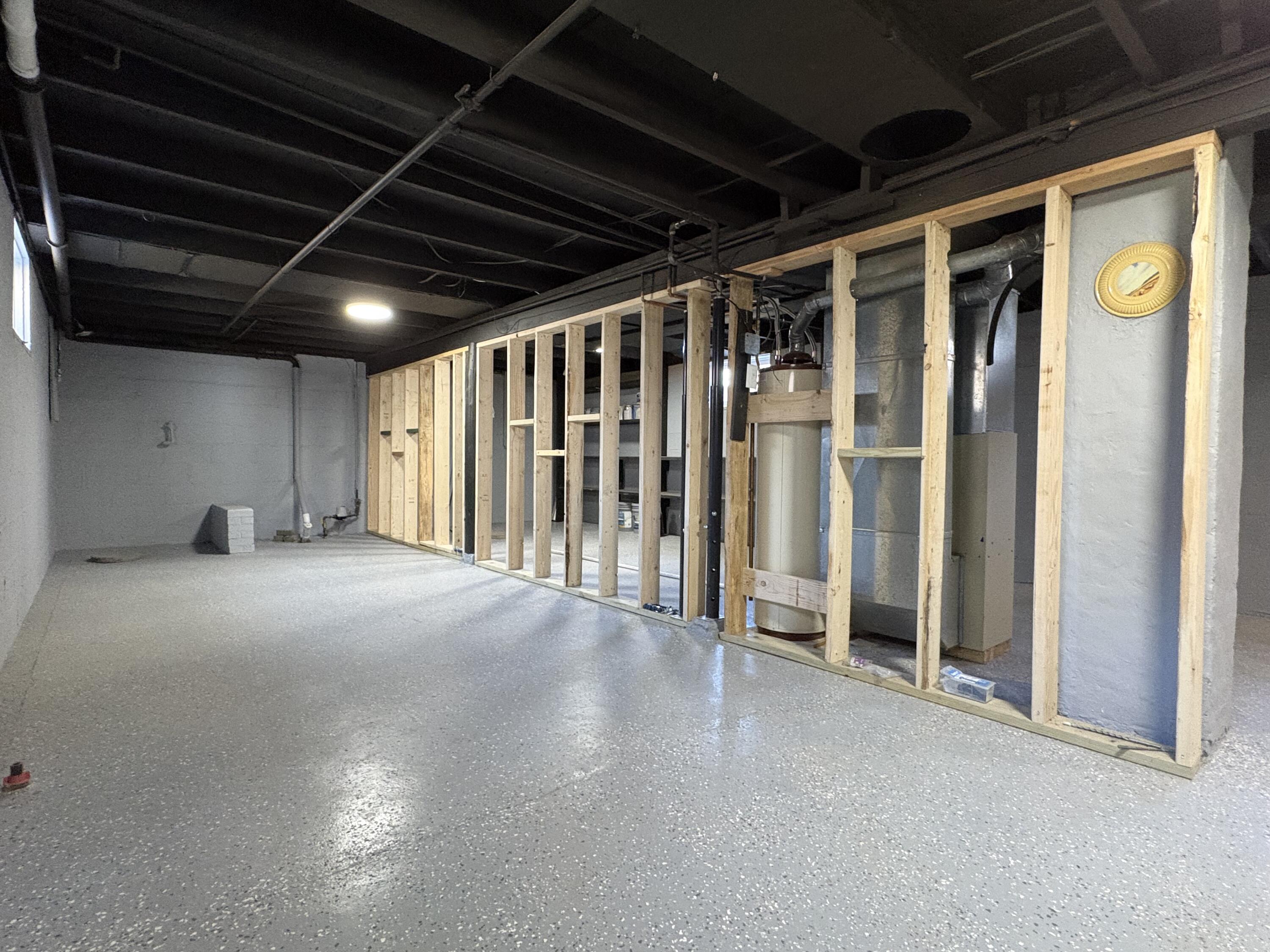 318 W 12th Ave