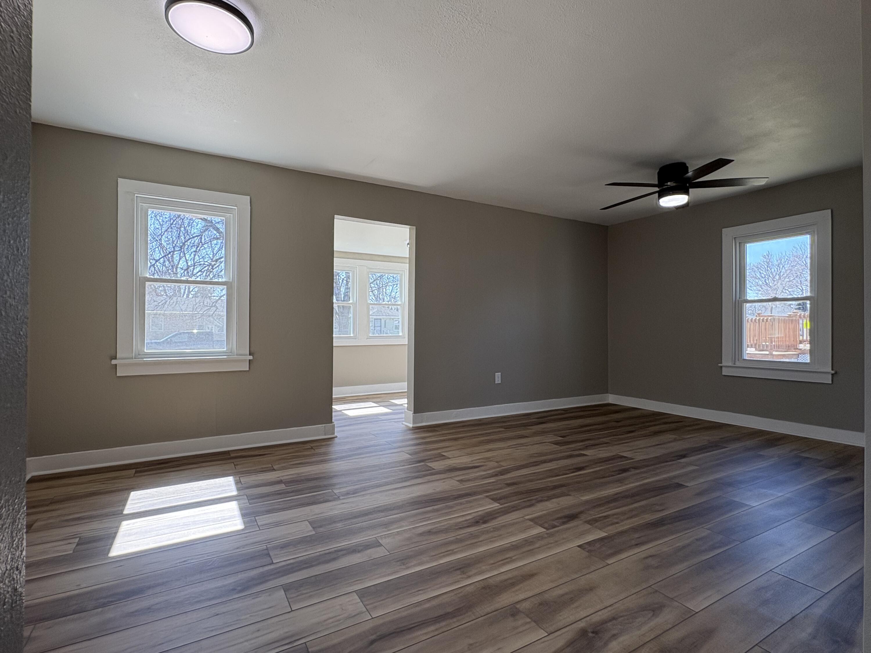318 W 12th Ave