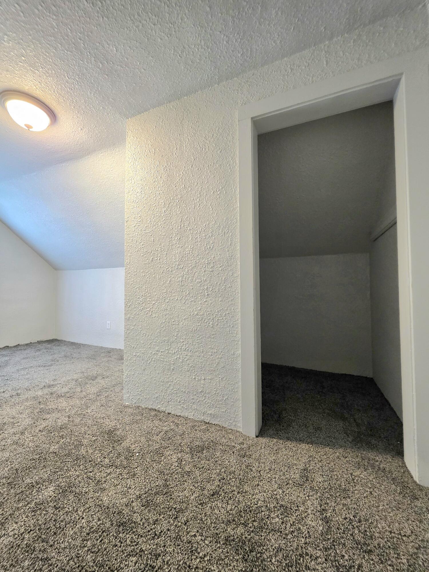 119 N Walnut St