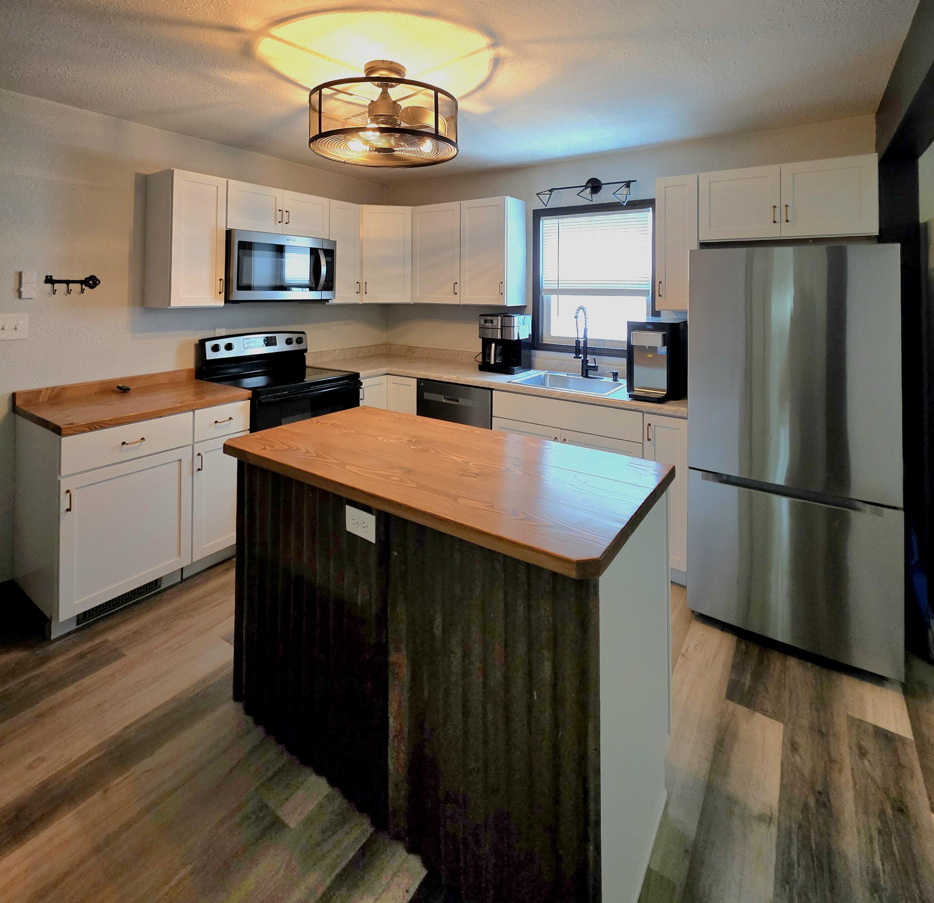 119 N Walnut St