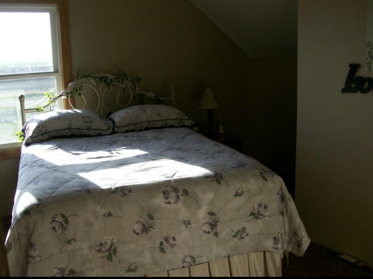 24052 414th Ave