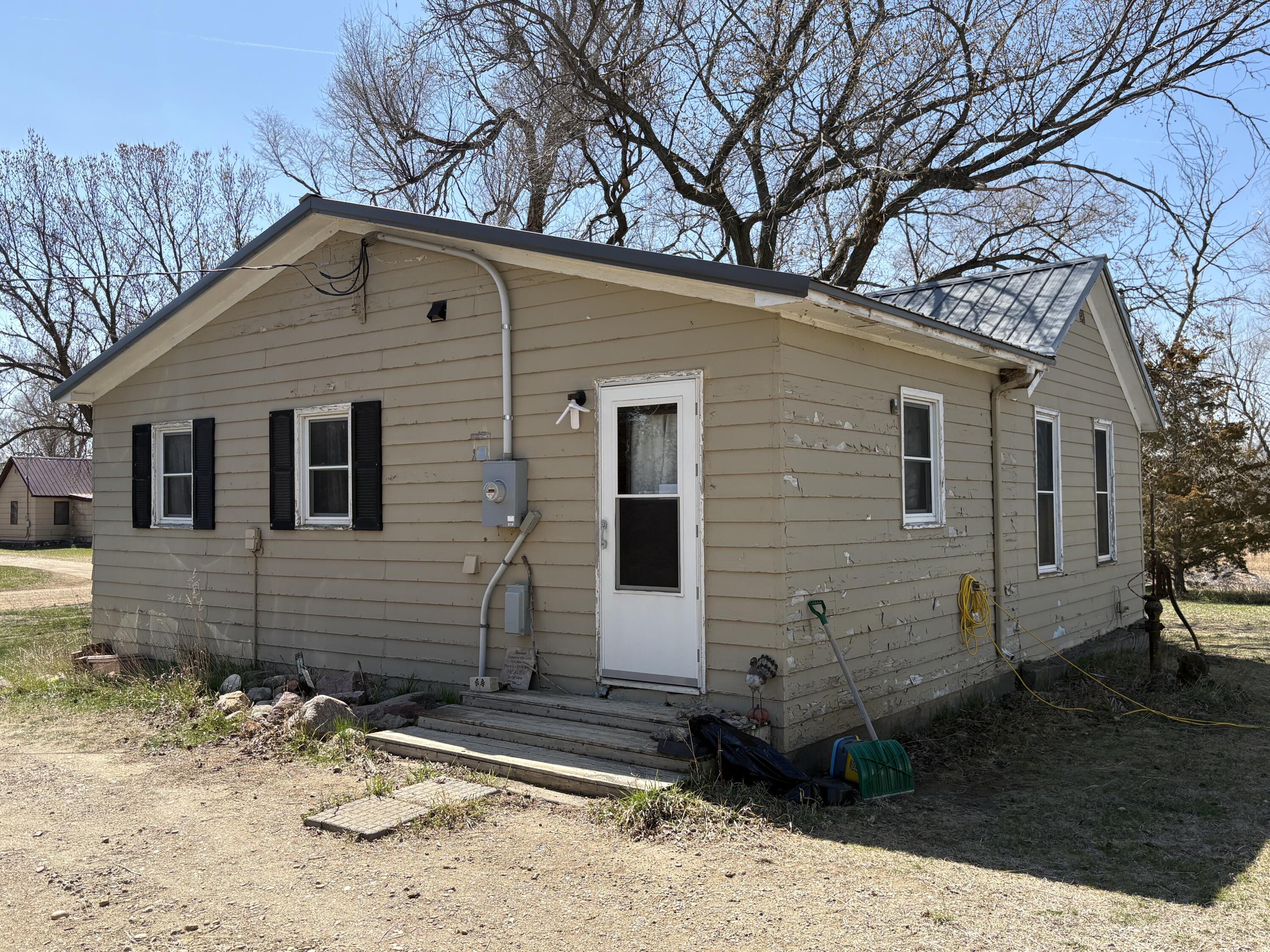 414 W Main St