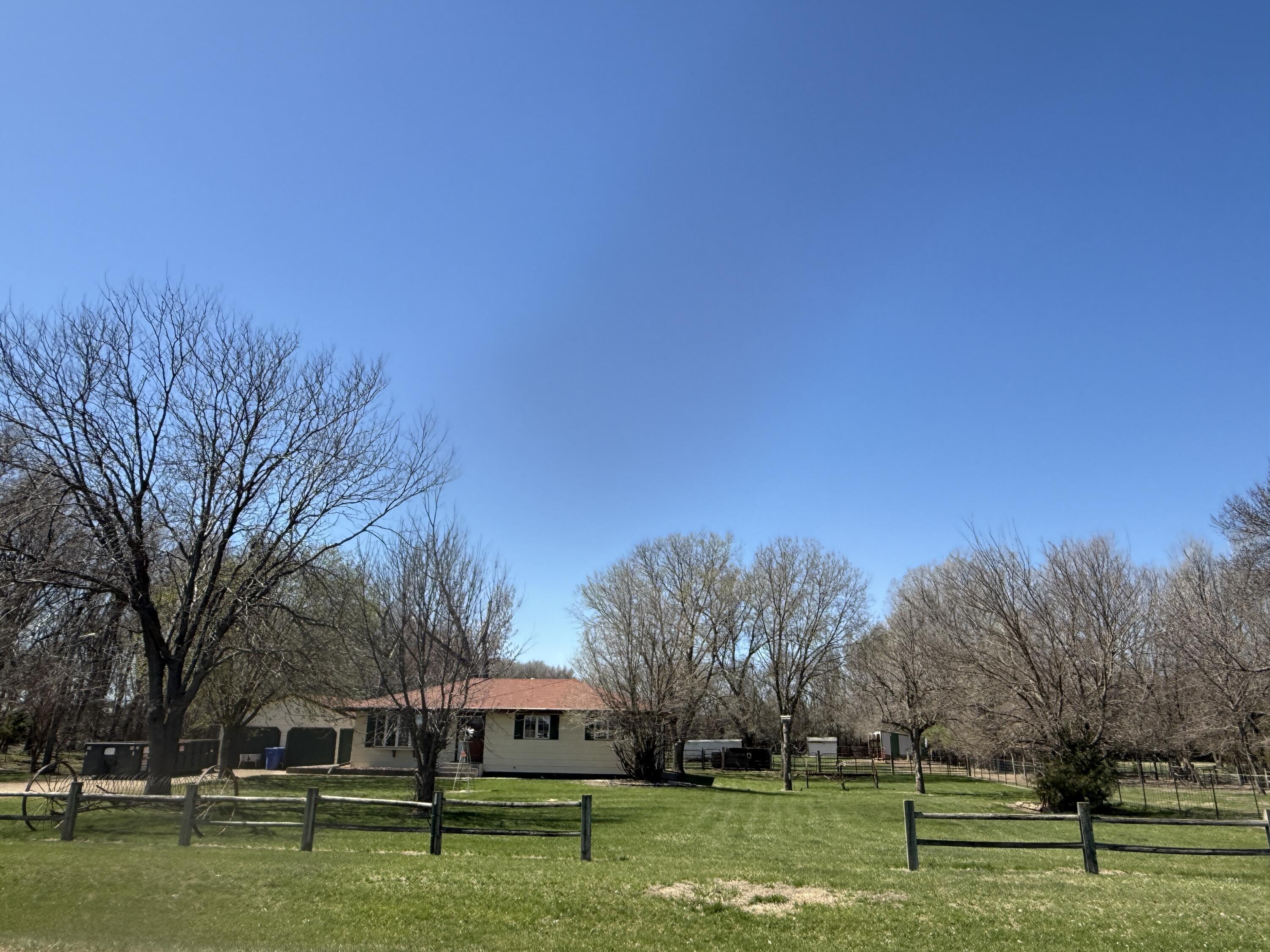 1601 N Gale Rd