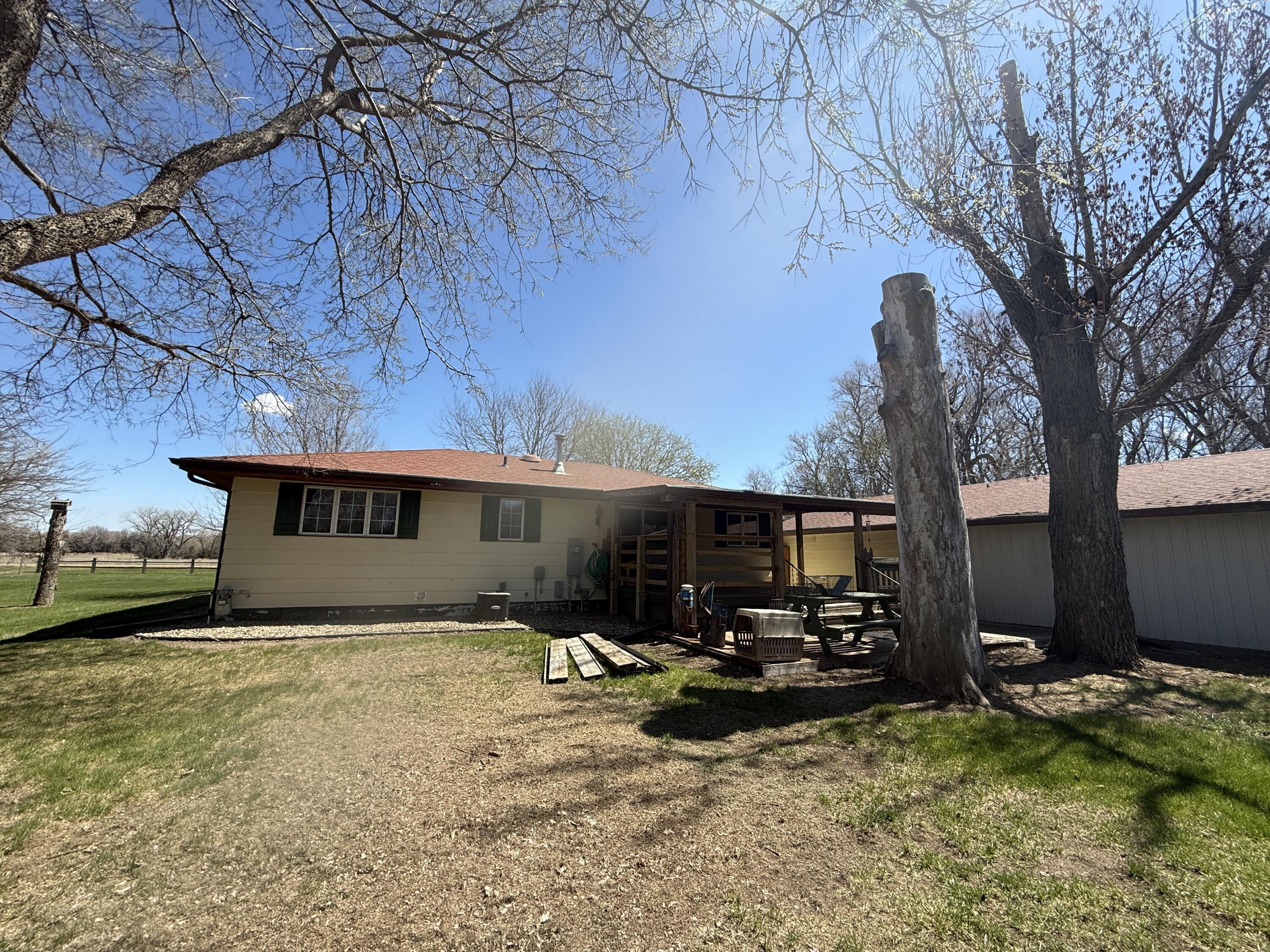 1601 N Gale Rd