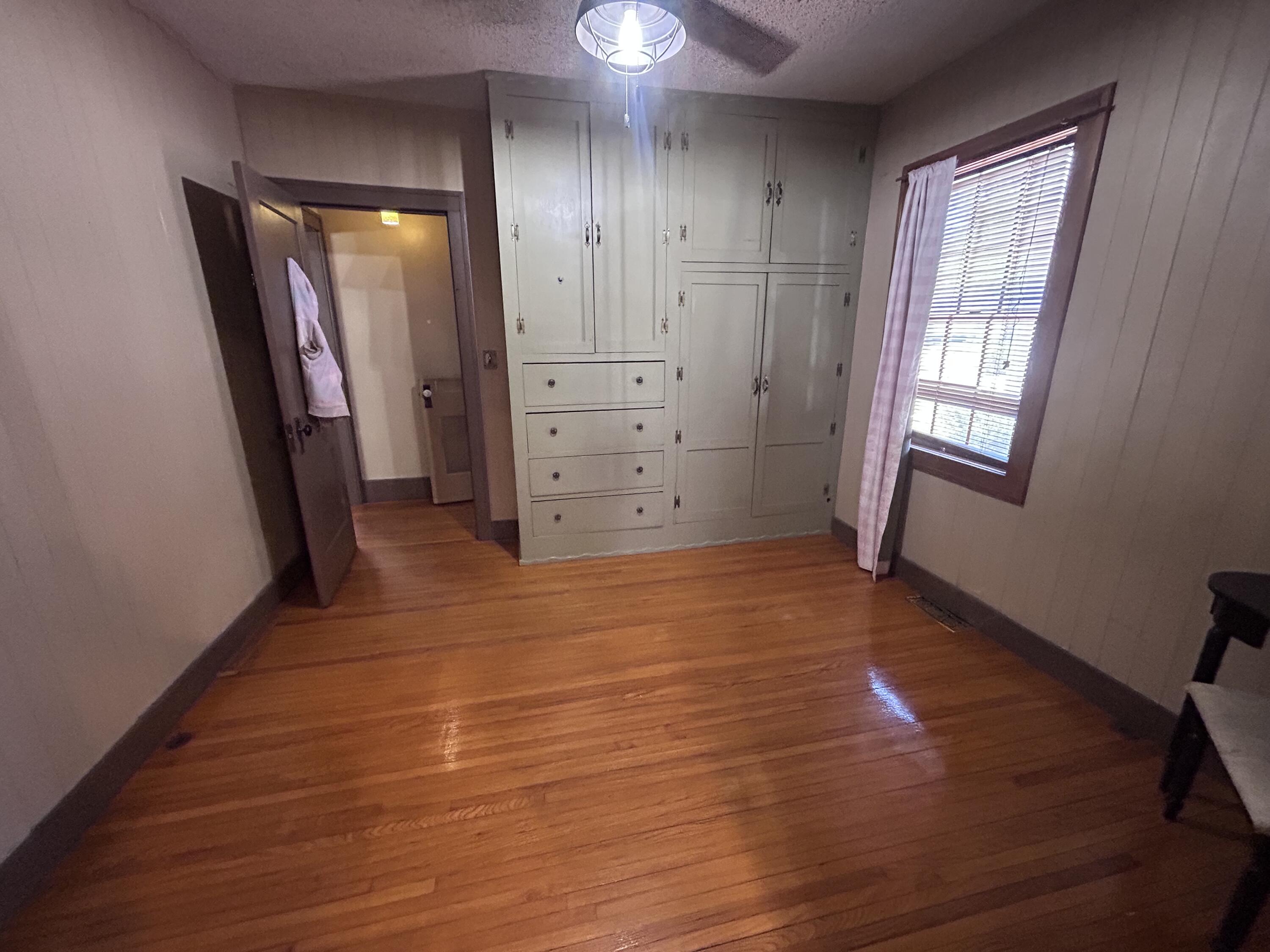 420 McCabe St