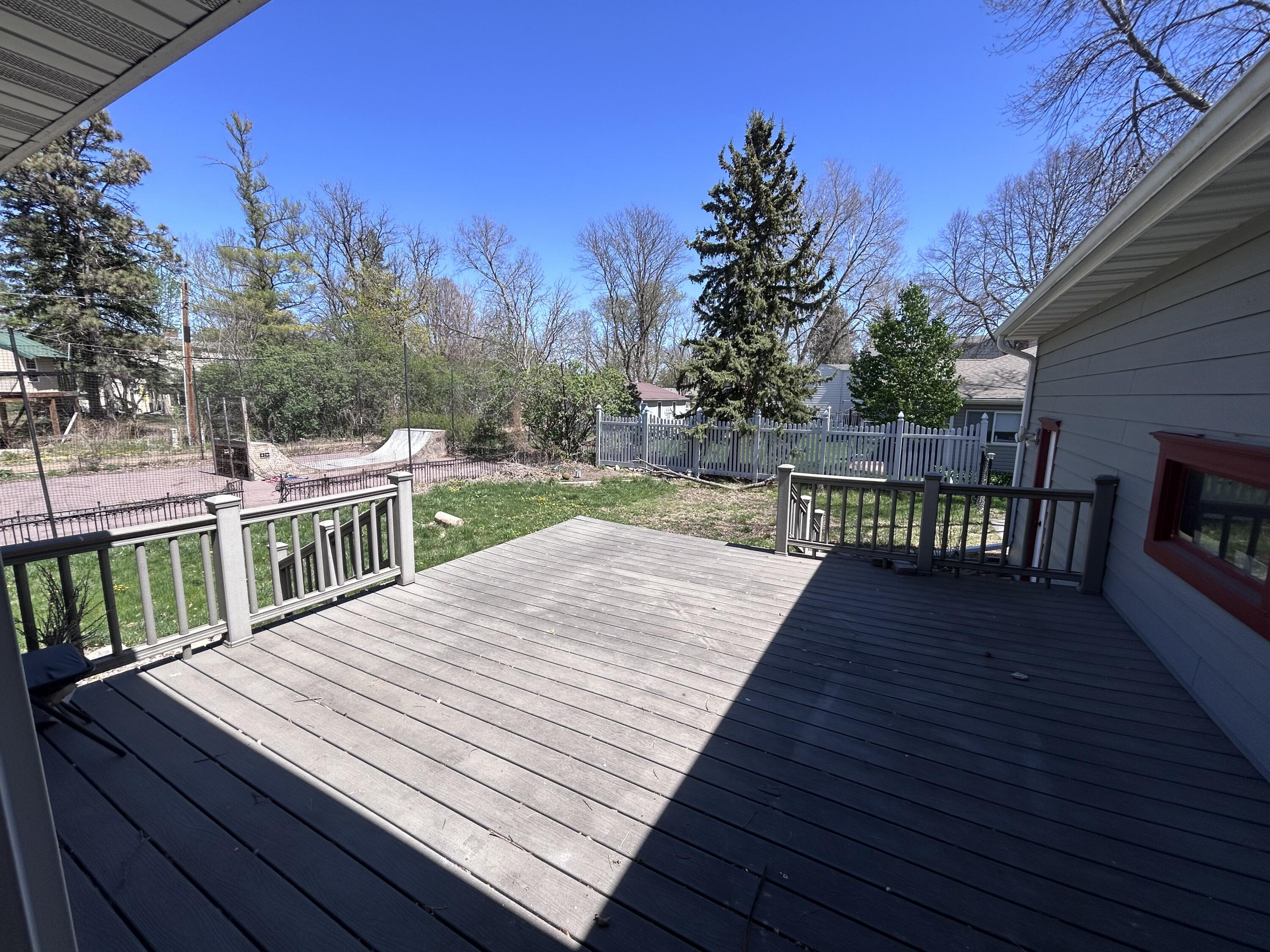 420 McCabe St