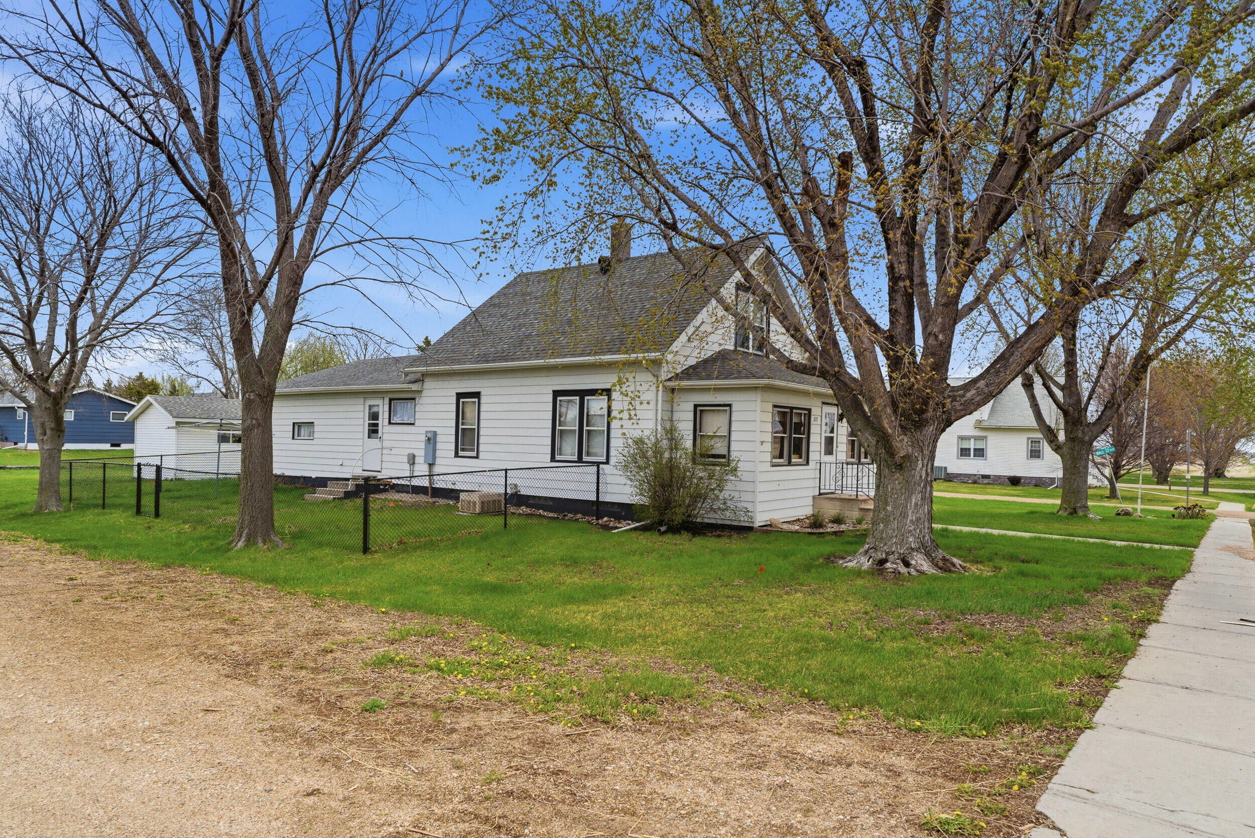 217 E Main St
