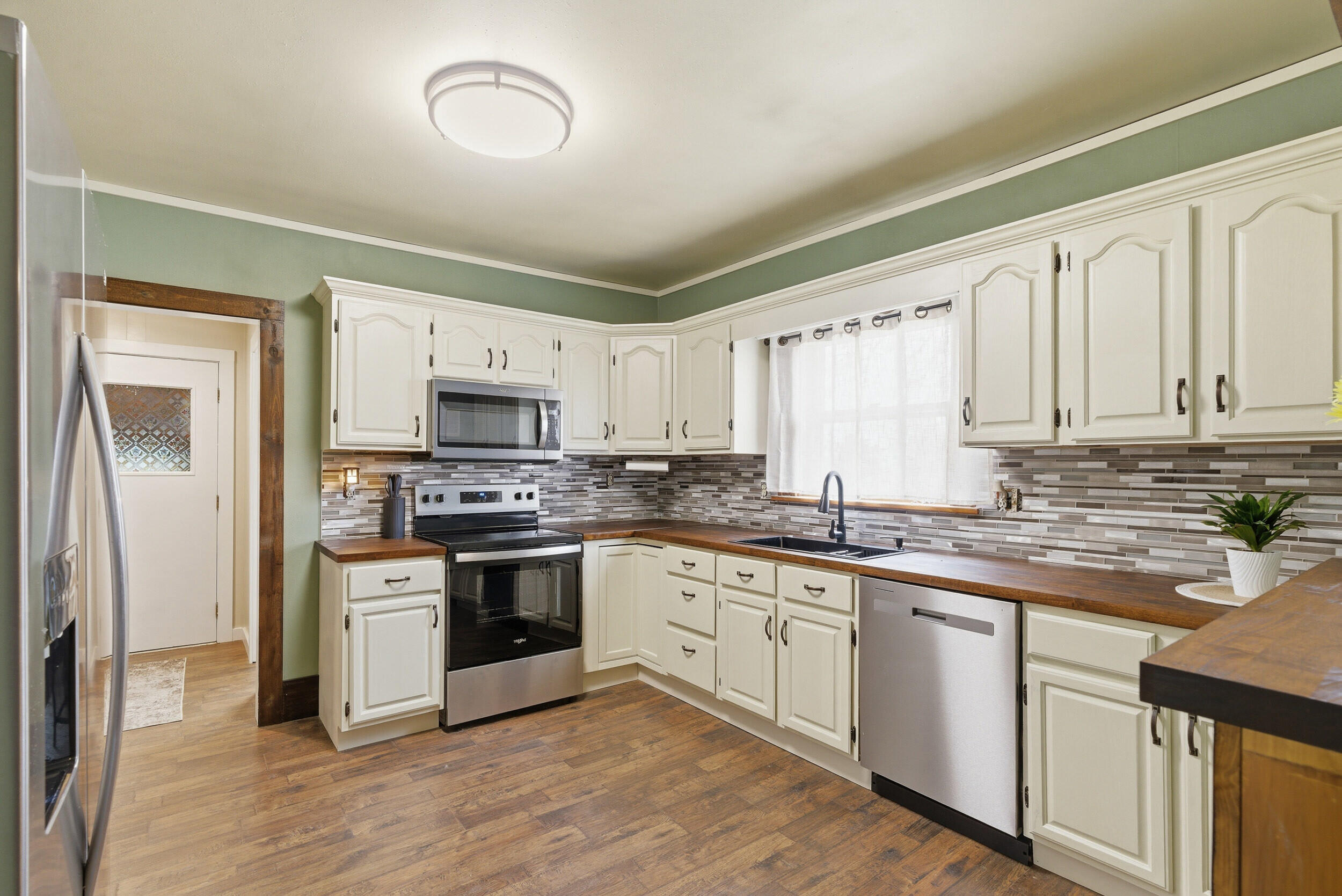 217 E Main St