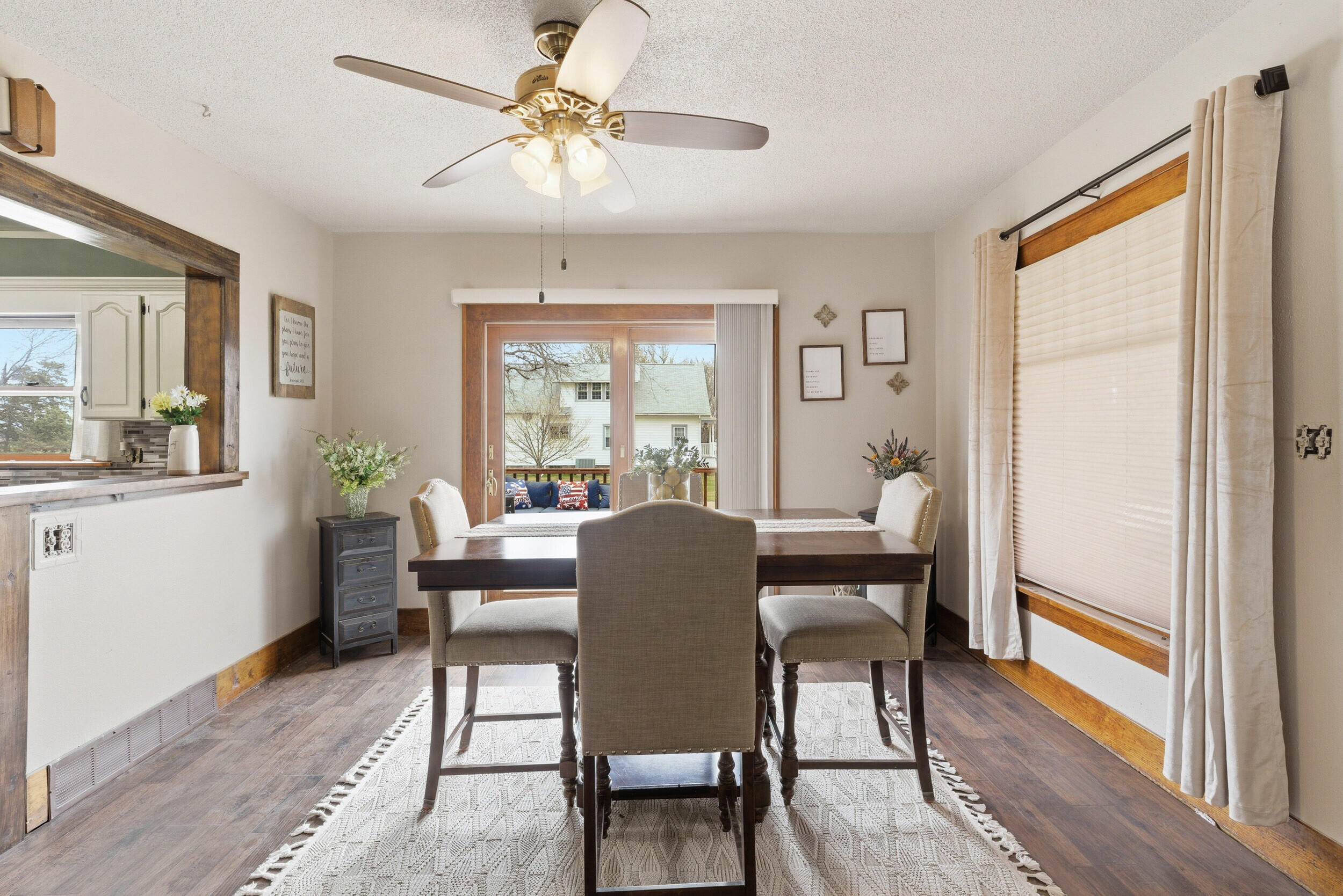 217 E Main St