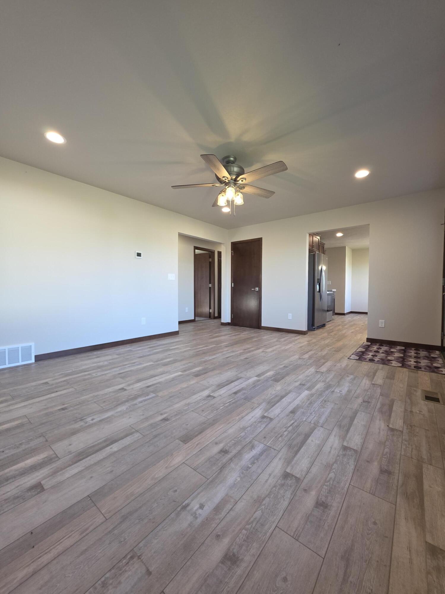 677 N Van't Haaff Dr