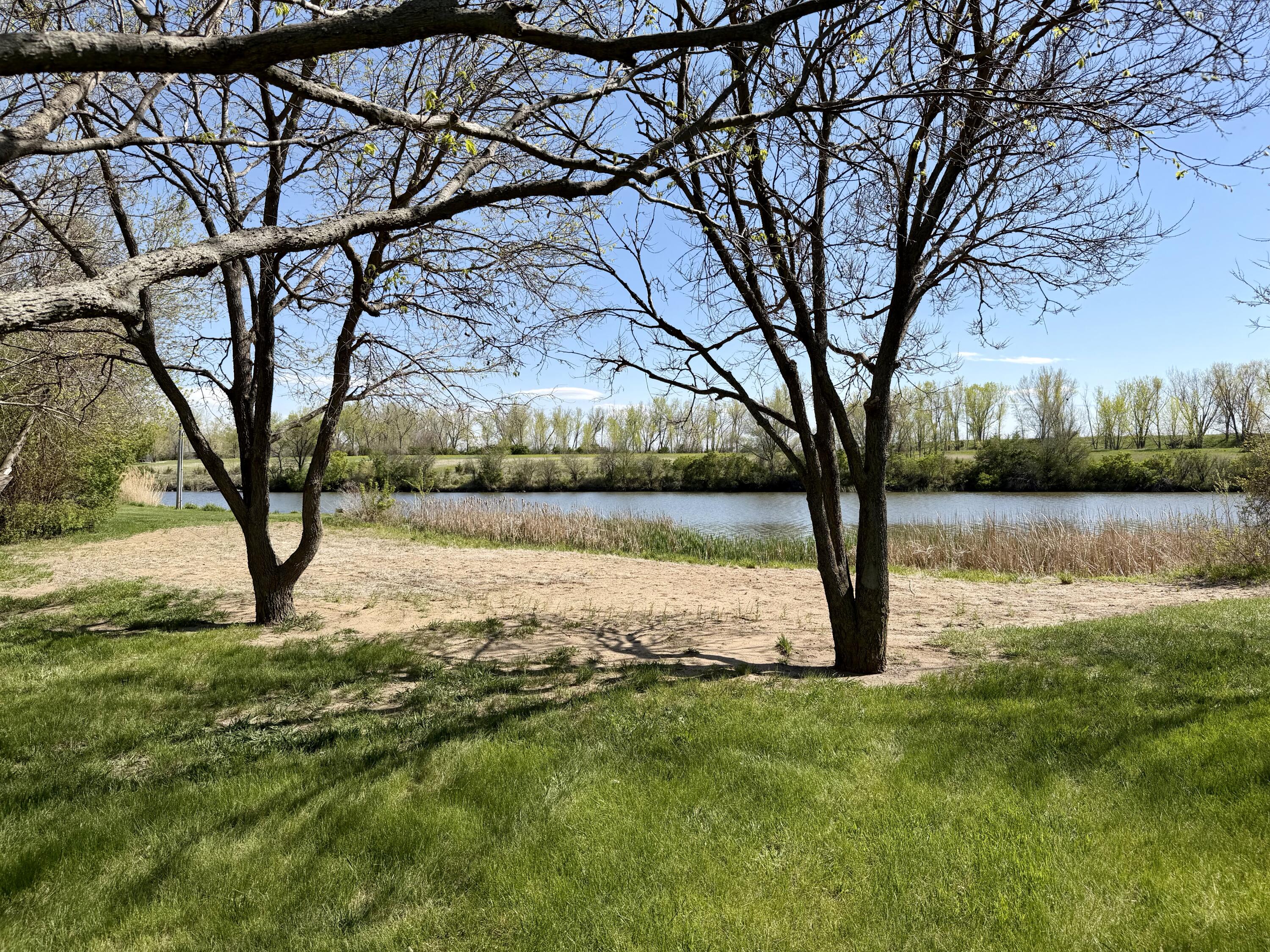 5700 Island Ct