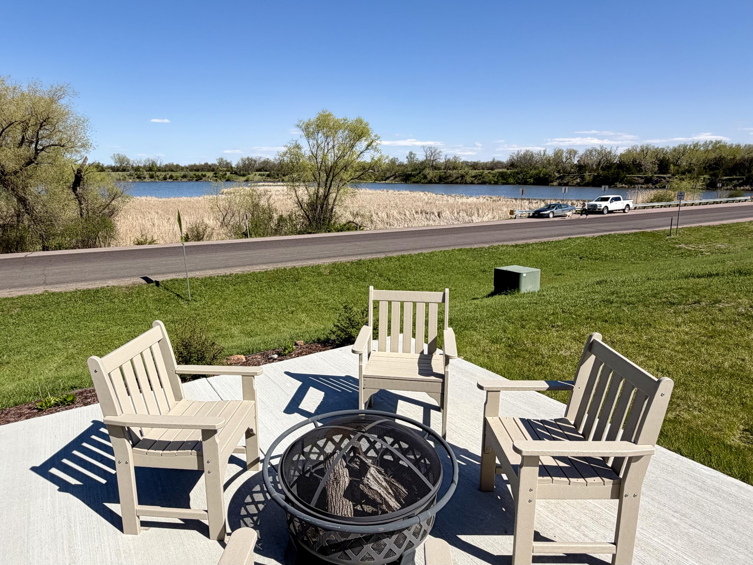 5700 Island Ct