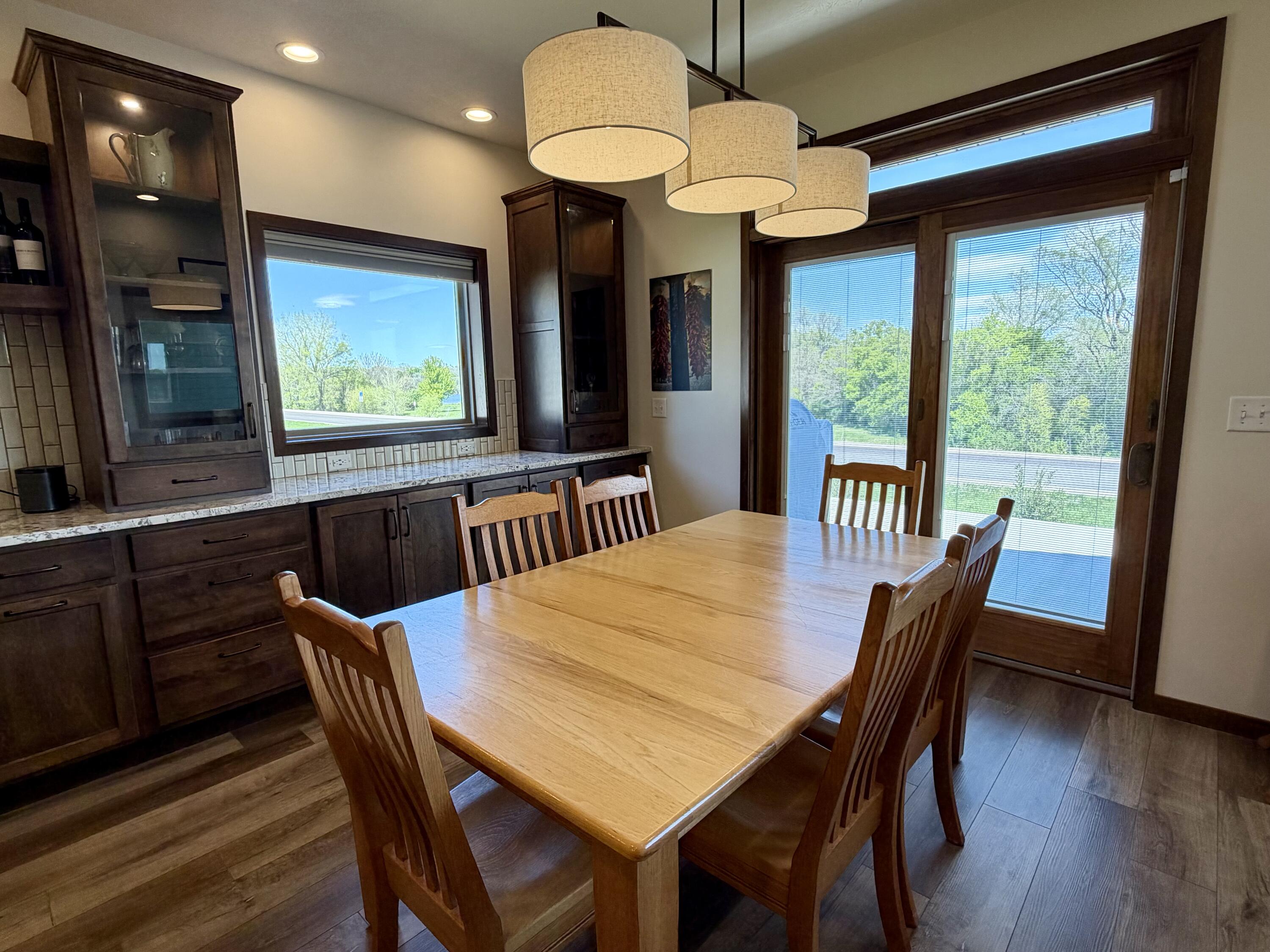 5700 Island Ct
