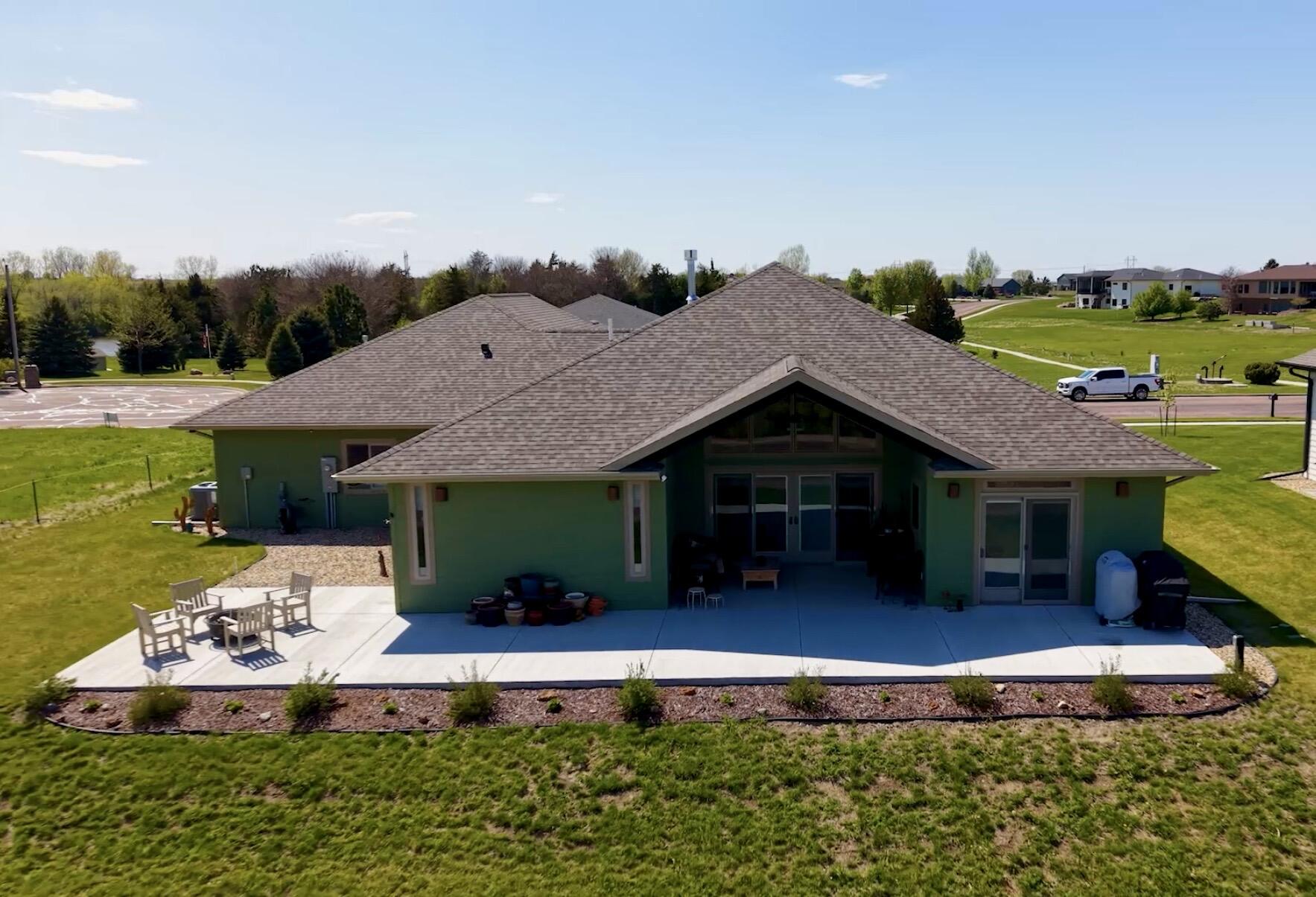 5700 Island Ct