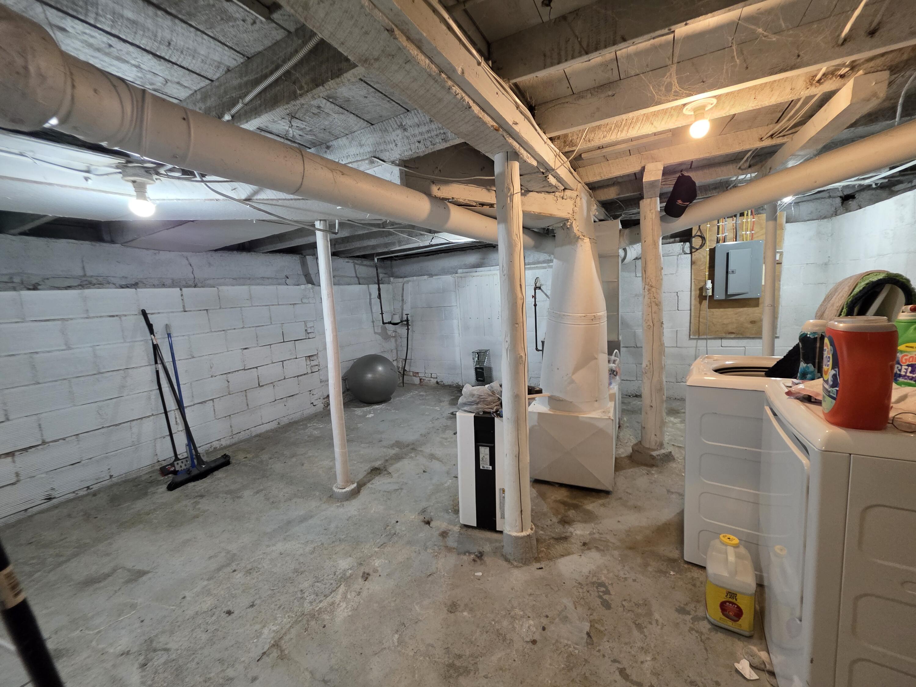 515 W 13th Ave