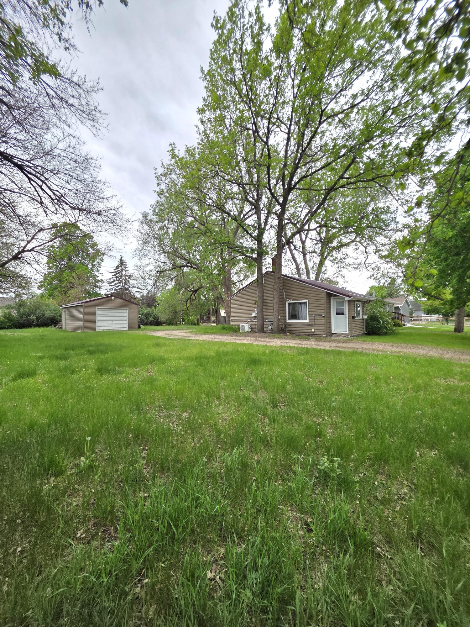515 W 13th Ave