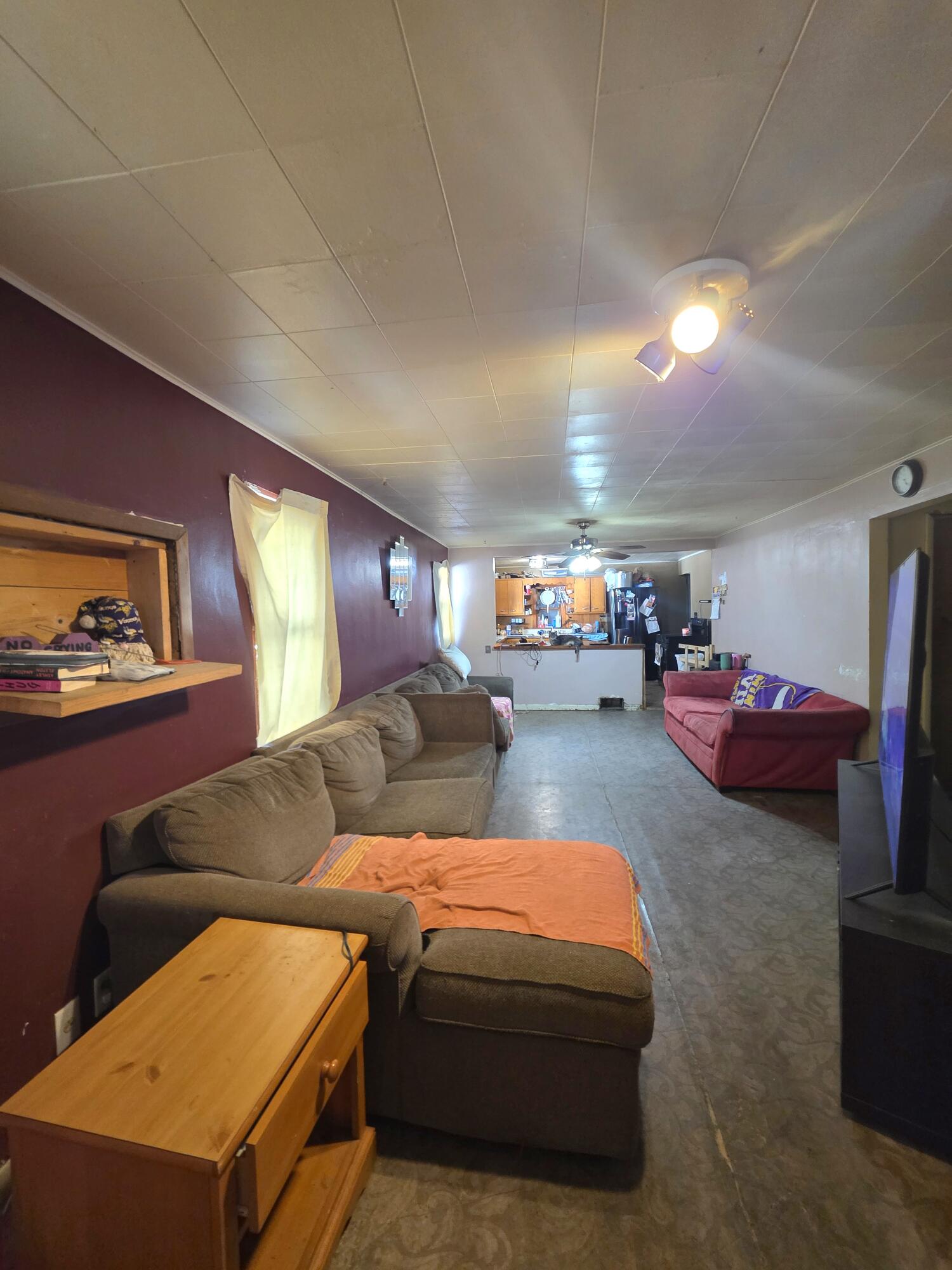 1123 W 3rd Ave