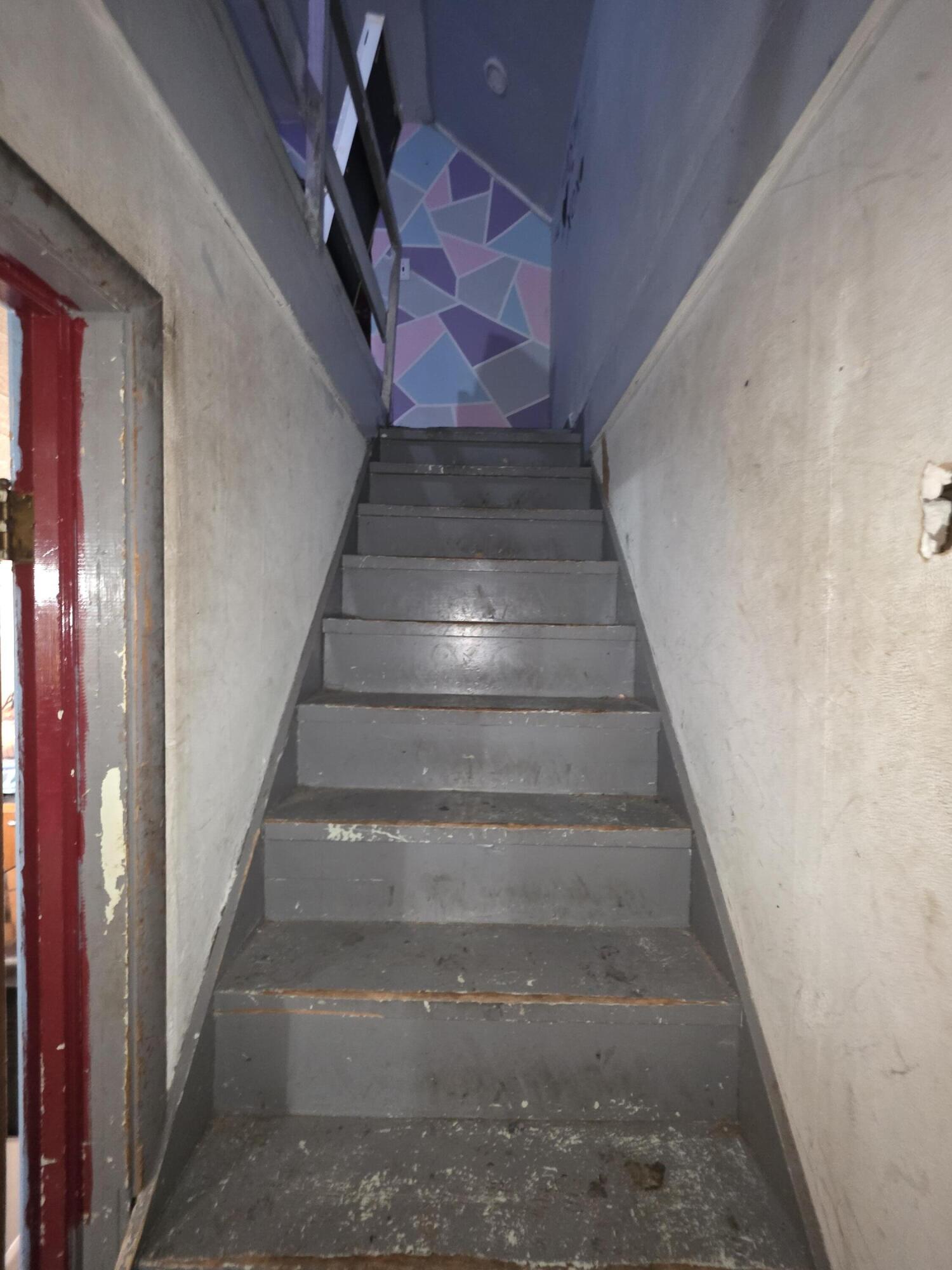 1123 W 3rd Ave