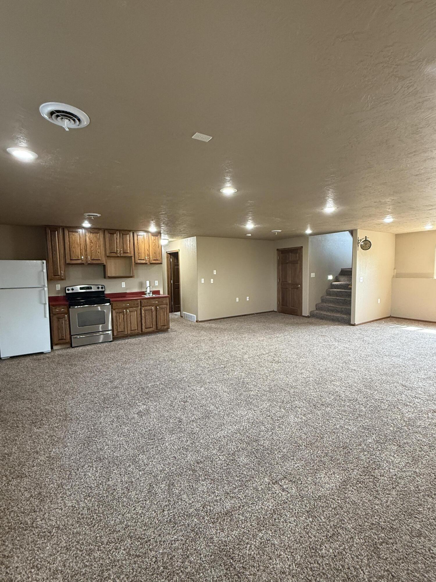 1809 Thomsen Place