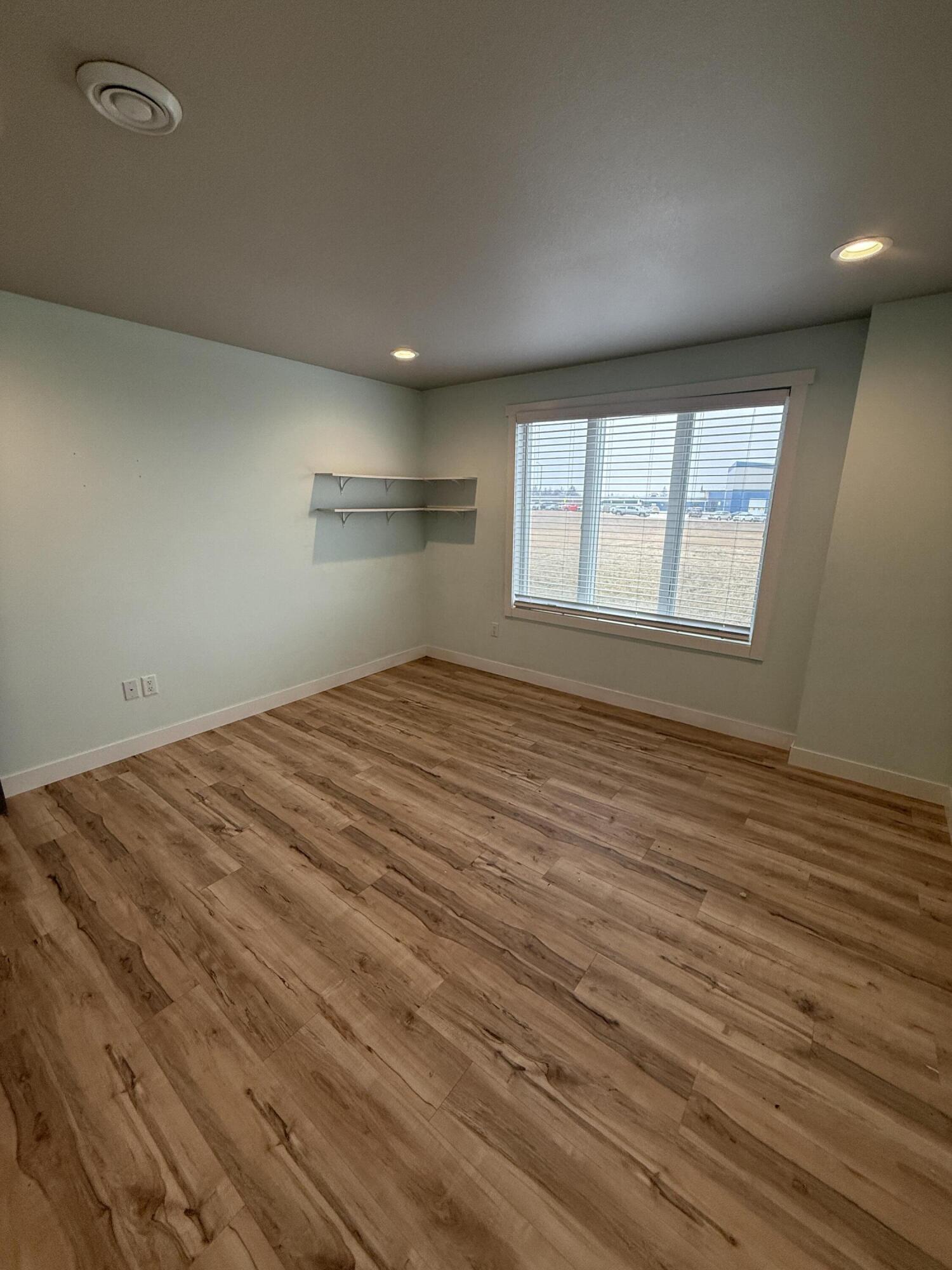 112 Pershing Ave