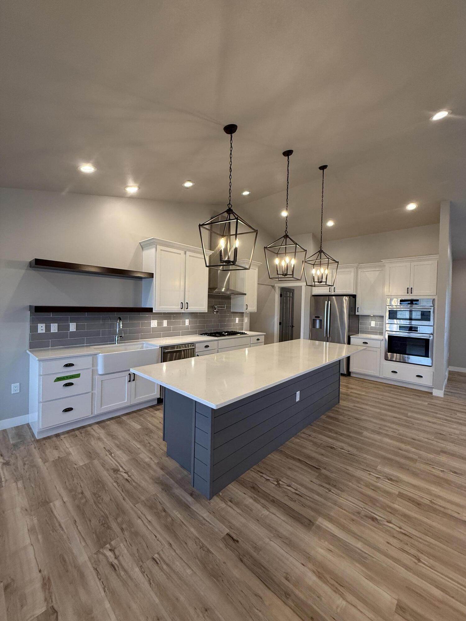 112 Pershing Ave
