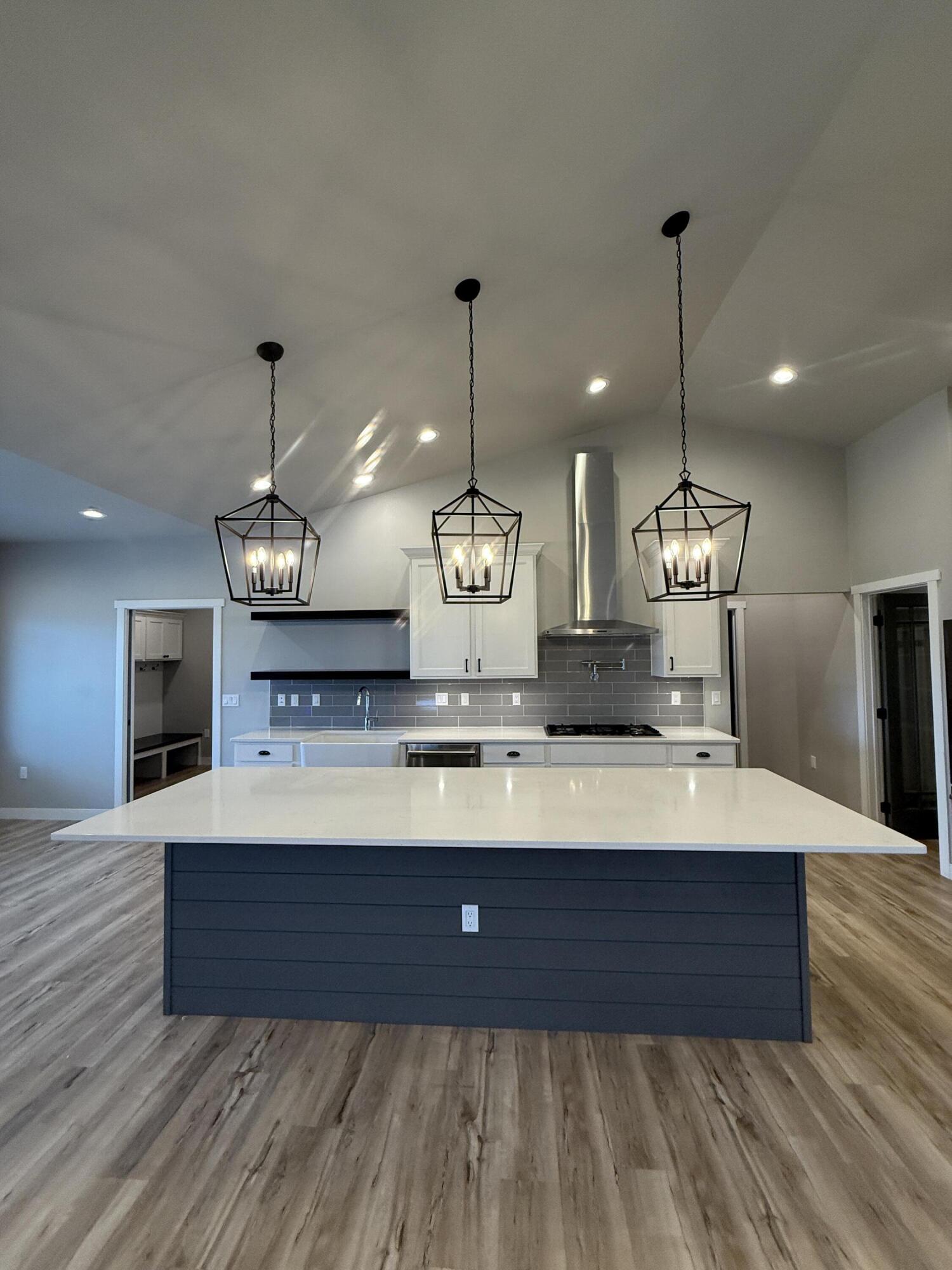 112 Pershing Ave