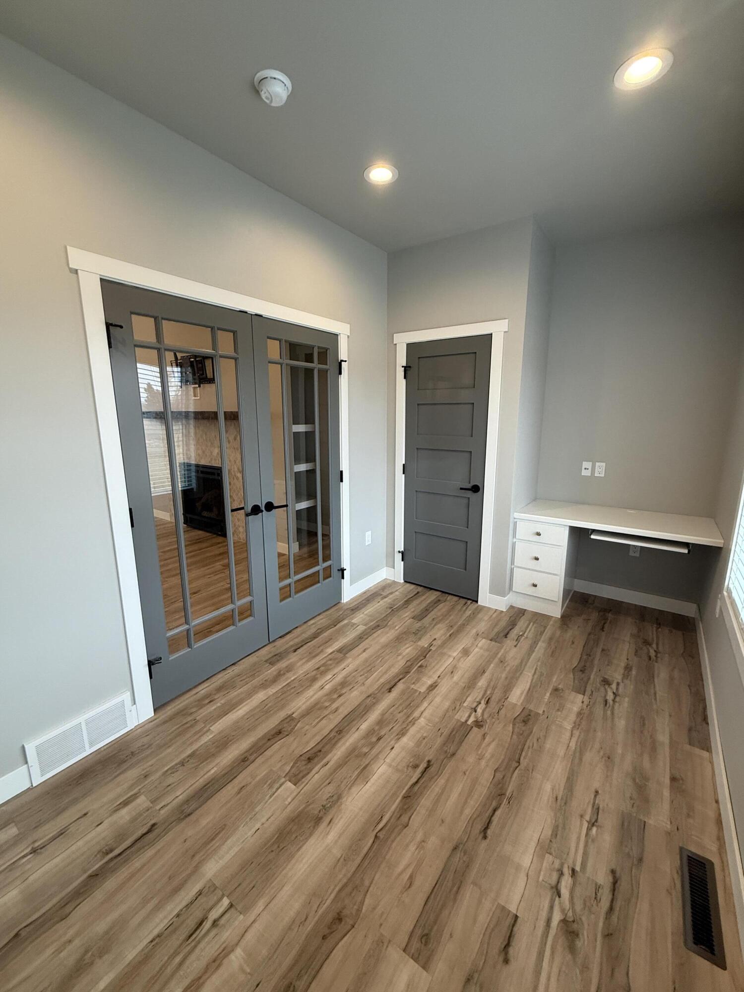 112 Pershing Ave
