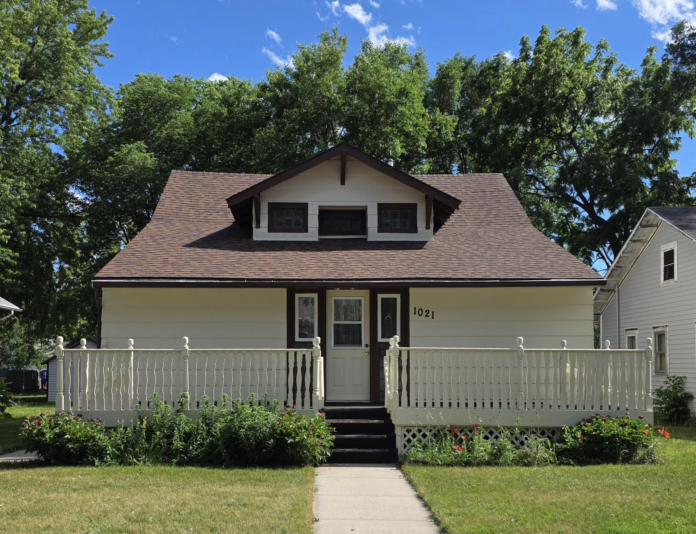 1021 E 3rd Ave