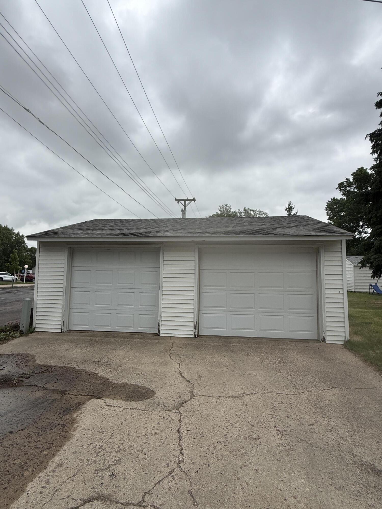 706 E 7th Ave