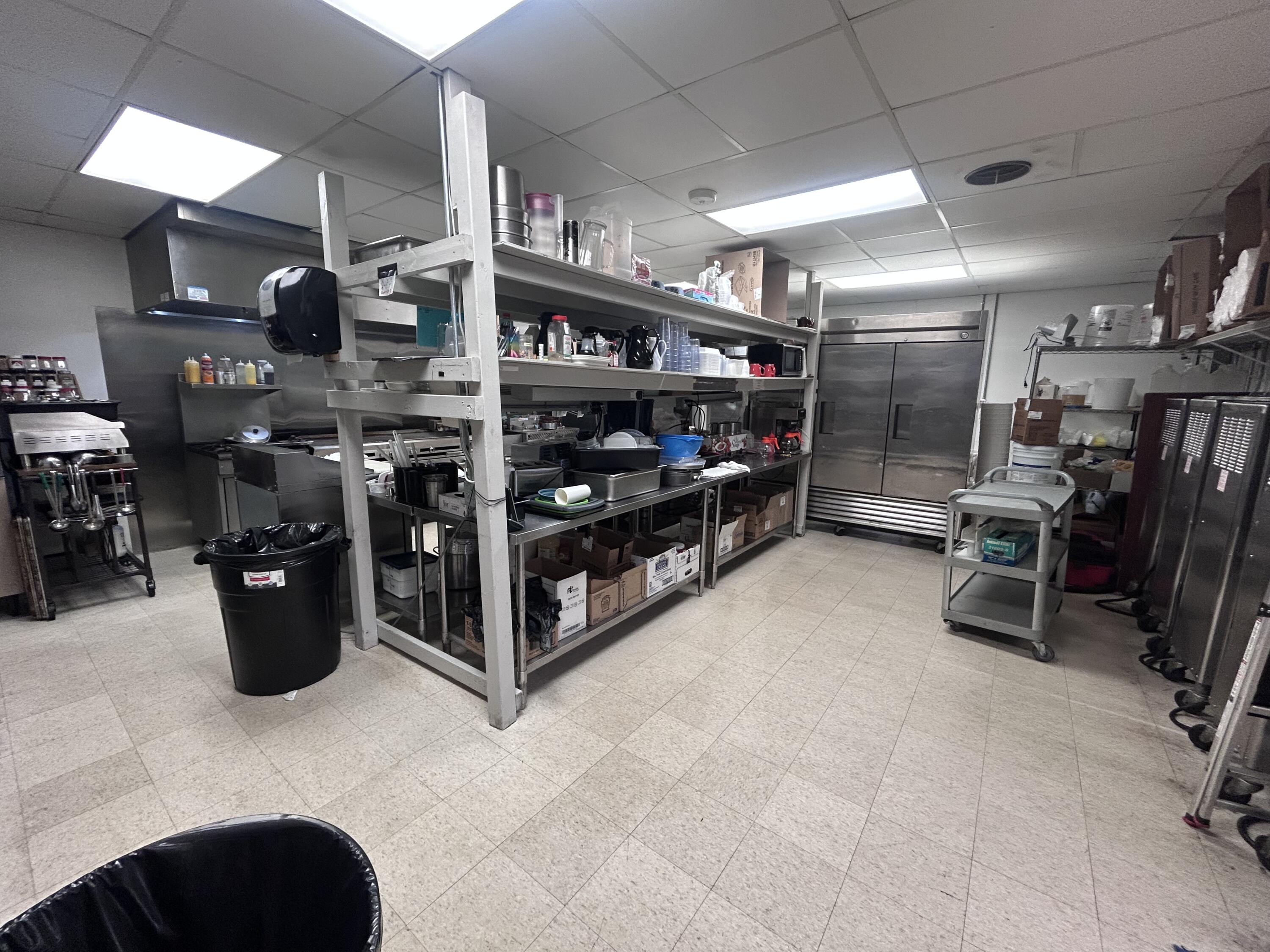 615 N Main St